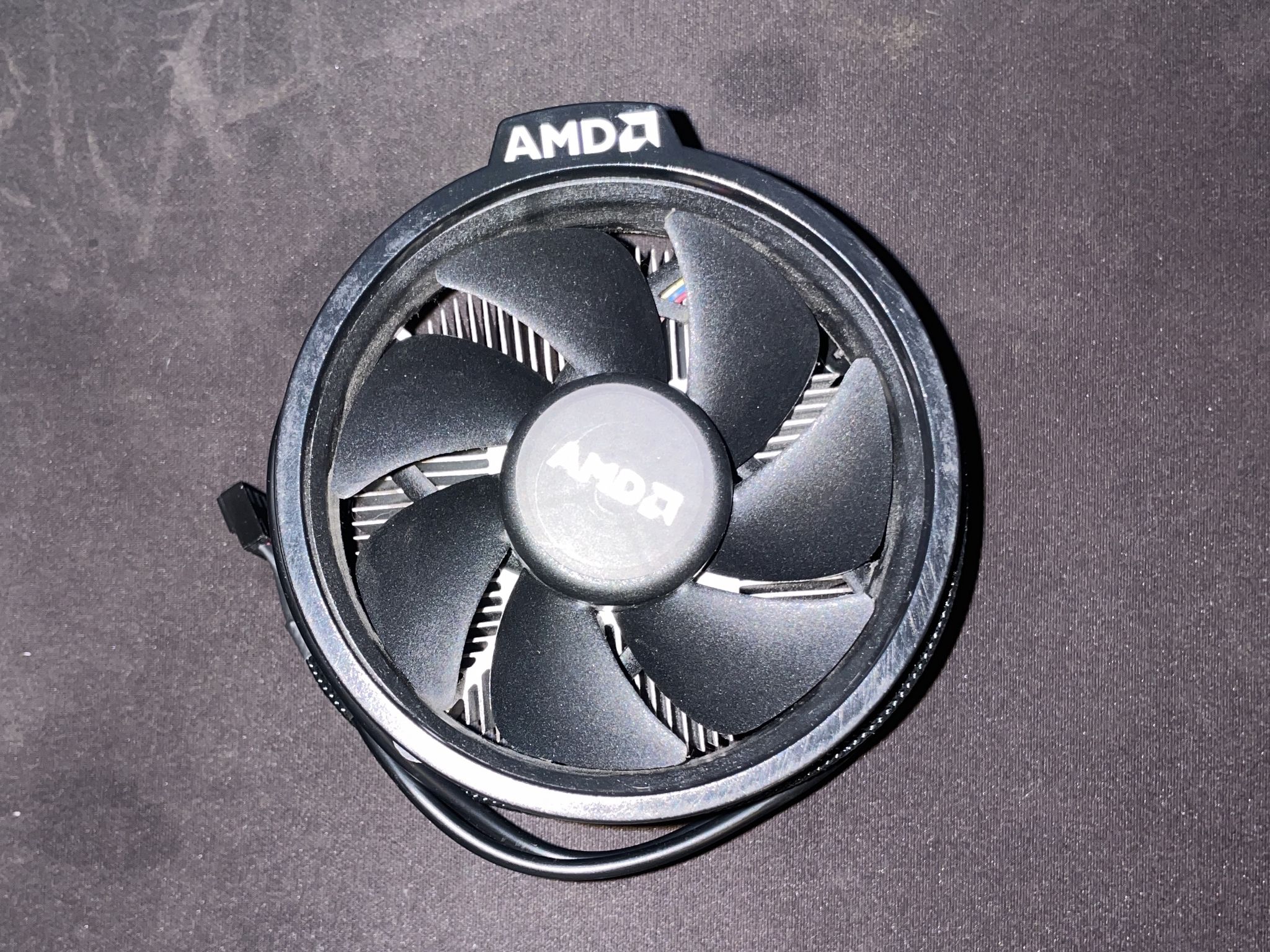 AMD Ryzen 5 3600x 6 Core, 12 Thread Processor w/ AMD Wraith CPU Cooler