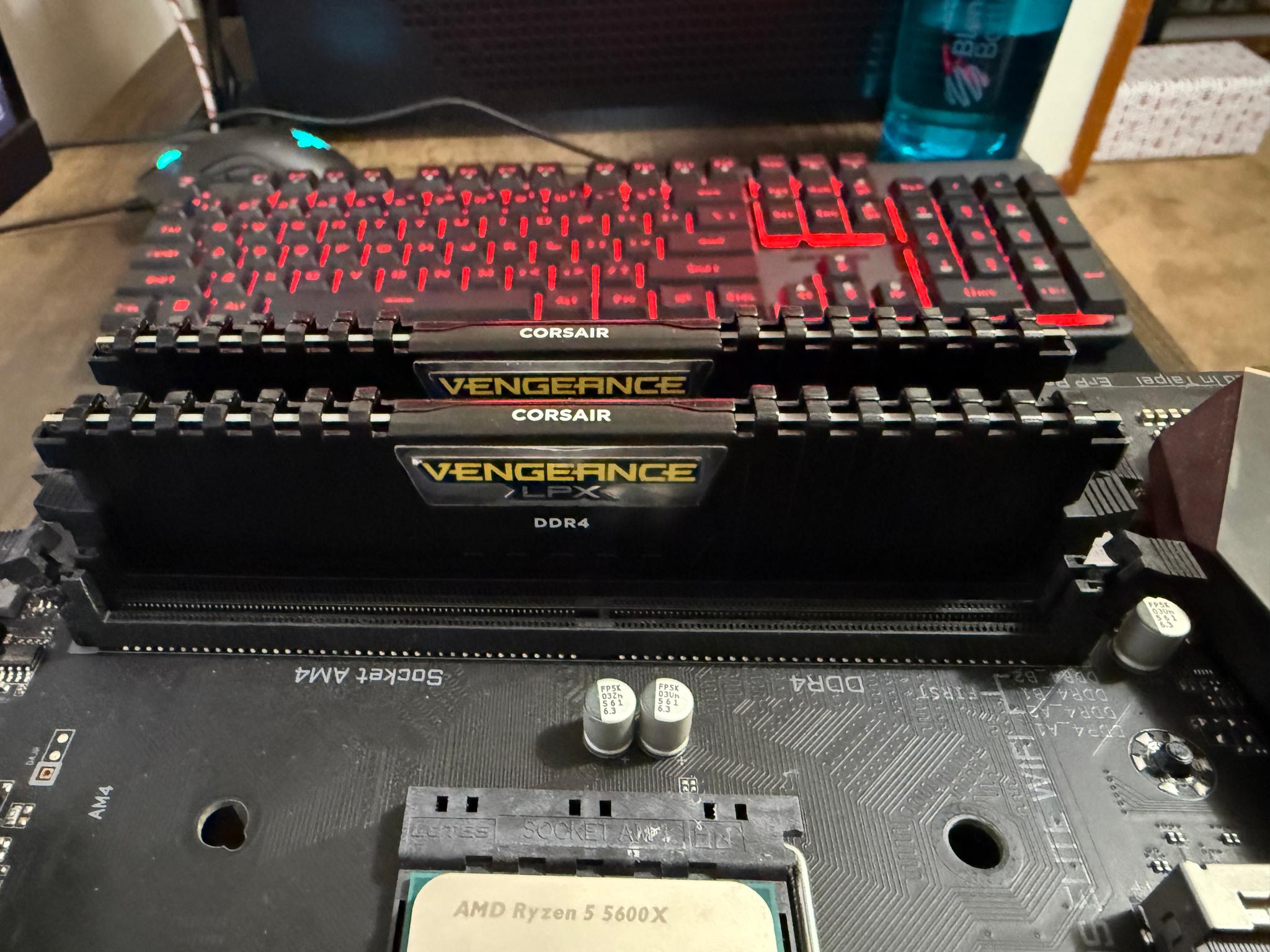Ryzen 5 5600X | Gigabyte X570 AORUS Elite WiFi | 16GB DDR4