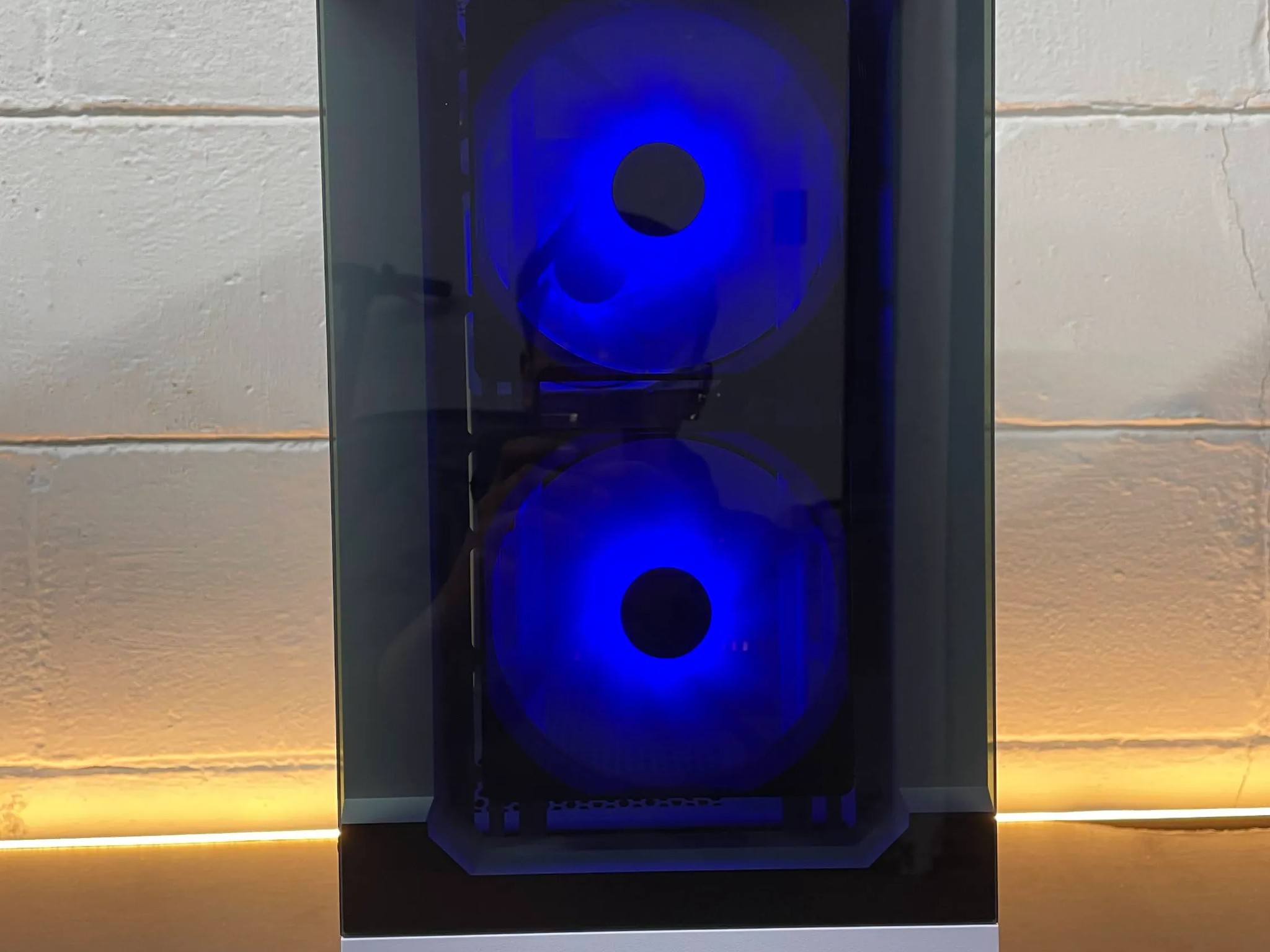 Sleeky Gaming PC | Intel i5 / AMD RX580 / 8GB / 1.1TB Win 11 Pro WiFi