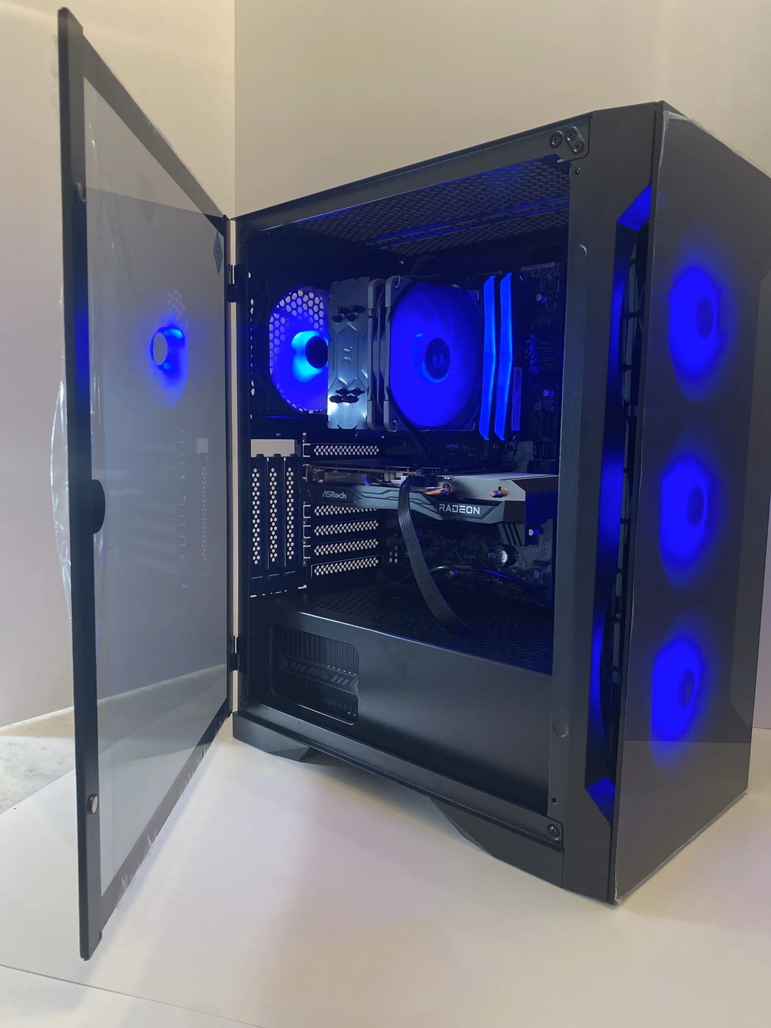 Great Value and Performance 1080p Gaming PC! – Intel i7-9700K | RX 6600 ...