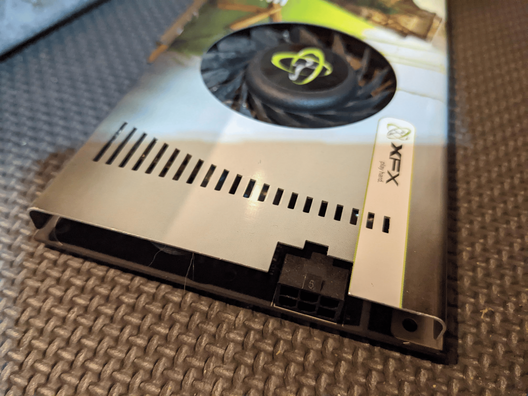 XFX GeForce 9600 GT -Used, but good condition Video Card 512mb DDR3 PCI-E