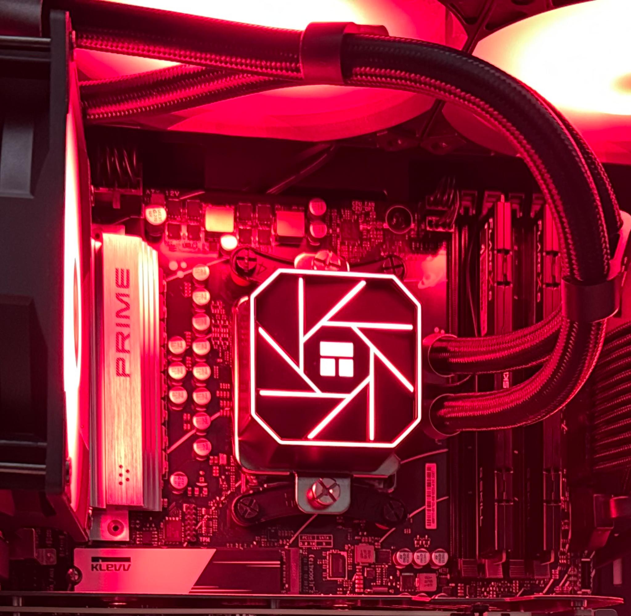 🐞UMBRA | AM5 1440p Gaming PC: RTX 4070, Ryzen 5 7500x, 32GB DDR5, 1TB M.2 SSD, WIFI