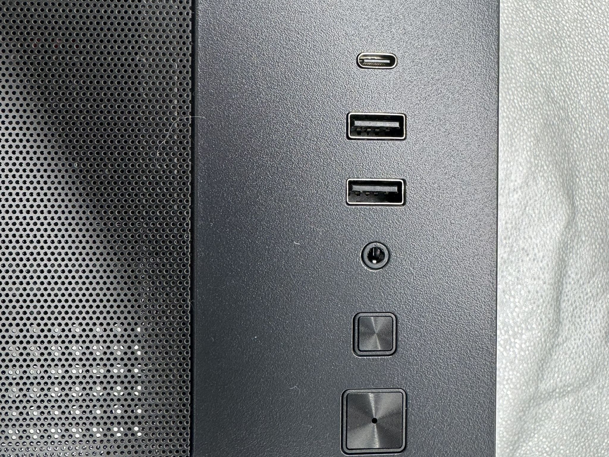 BUDGET BADDIE | RTX 2060 Super | Ryzen 7 3700X