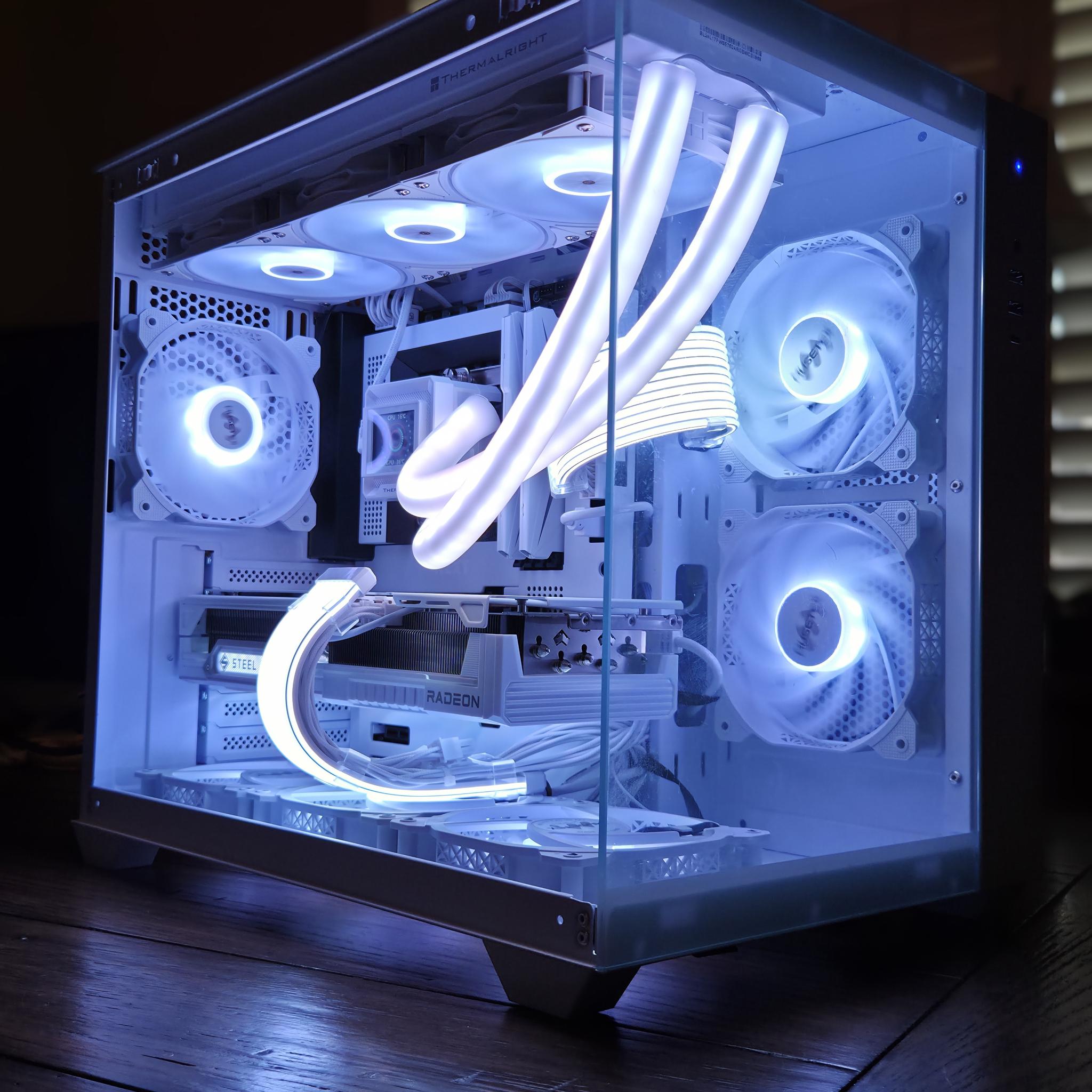 Blizzard! ❄️ | RX 9070 XT Gaming PC | Intel i5-14600K | 32GB DDR5 | 1TB Gen4 NVMe | 2" LCD Display!