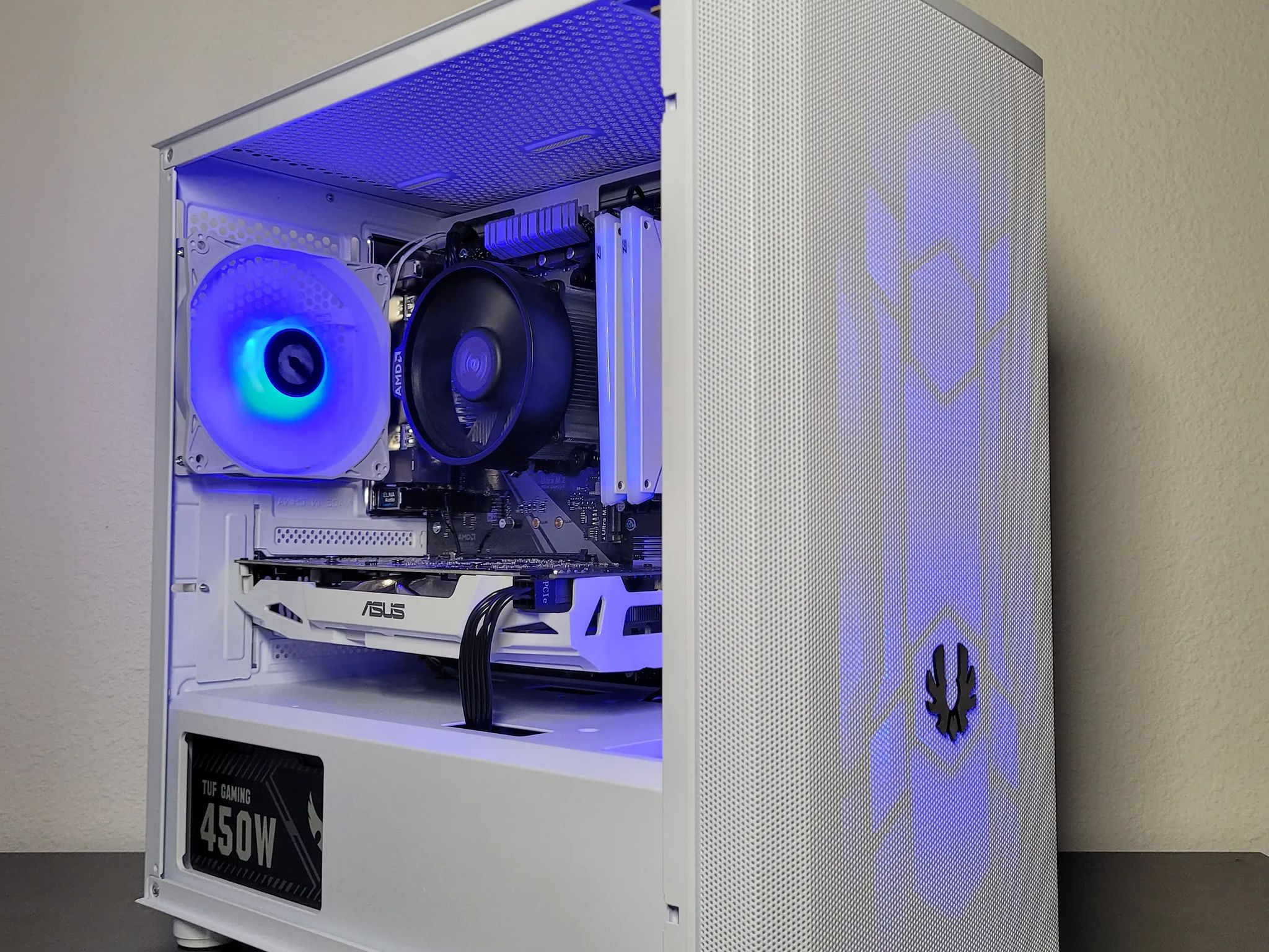 Entry White Gaming PC // Ryzen 7 1700 // GTX 1060 6GB // 16GB DDR4 // 1TB SSD // WI-FI