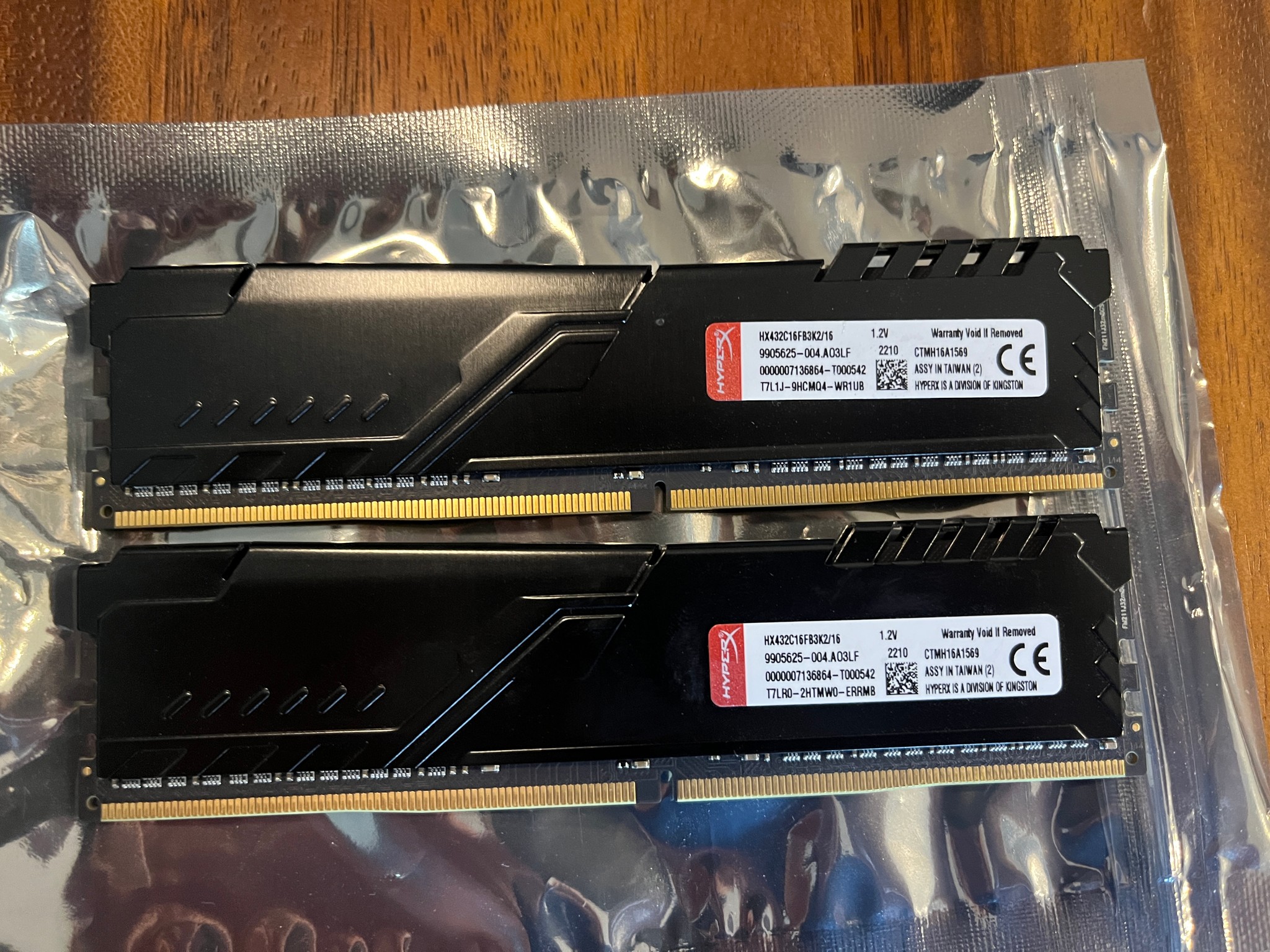 Kingston HyperX Fury 16GB (2x8GB) DDR4 3200MHz CL16 Desktop RAM Kit  HX432C16FB3K2/16