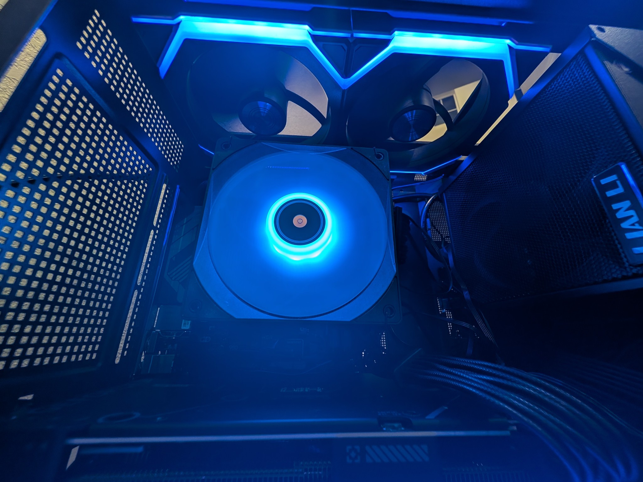 Turkey Day Special! Ryzen 5 7600X | RTX 4070 Super | 32GB DDR5 | 1TB PCIE 4.0 NVME