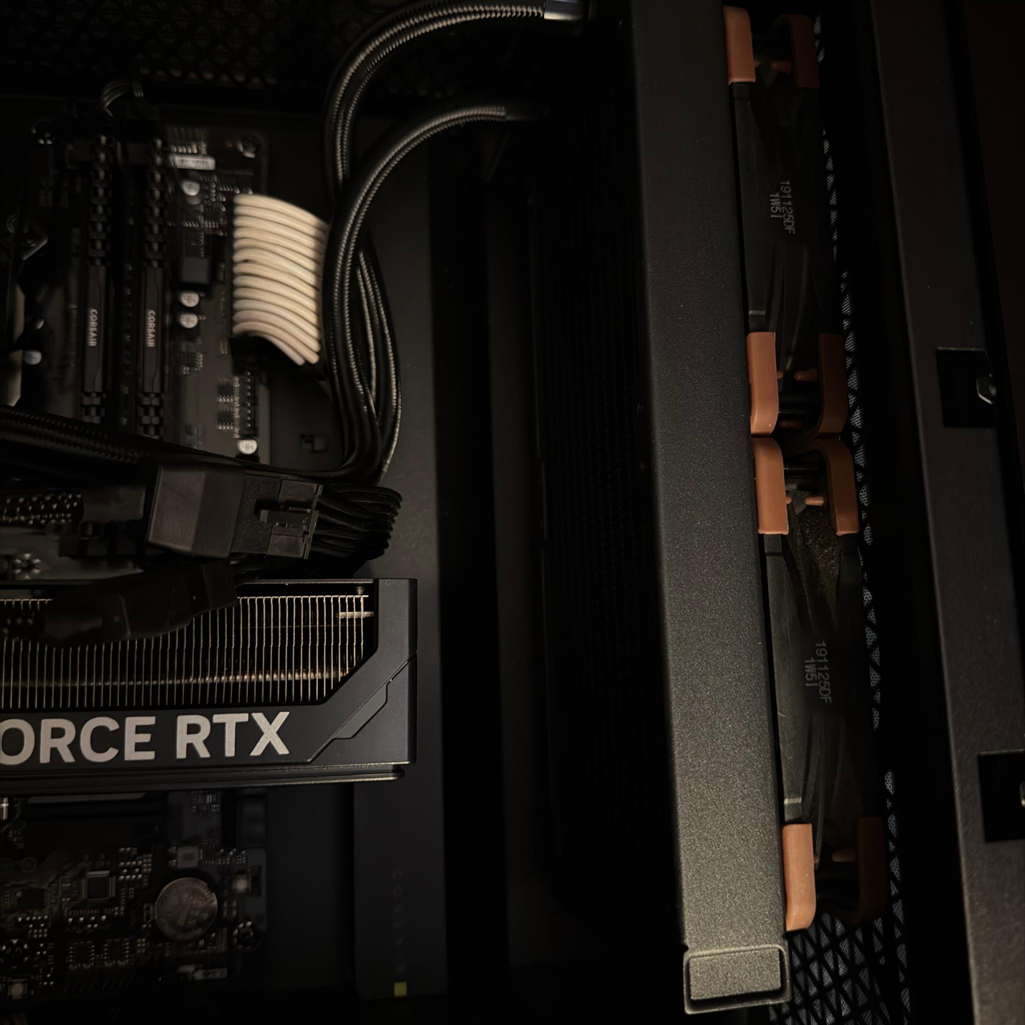 64 GB RAM RTX 5070 i7-14700k Gaming/AI Computer PC
