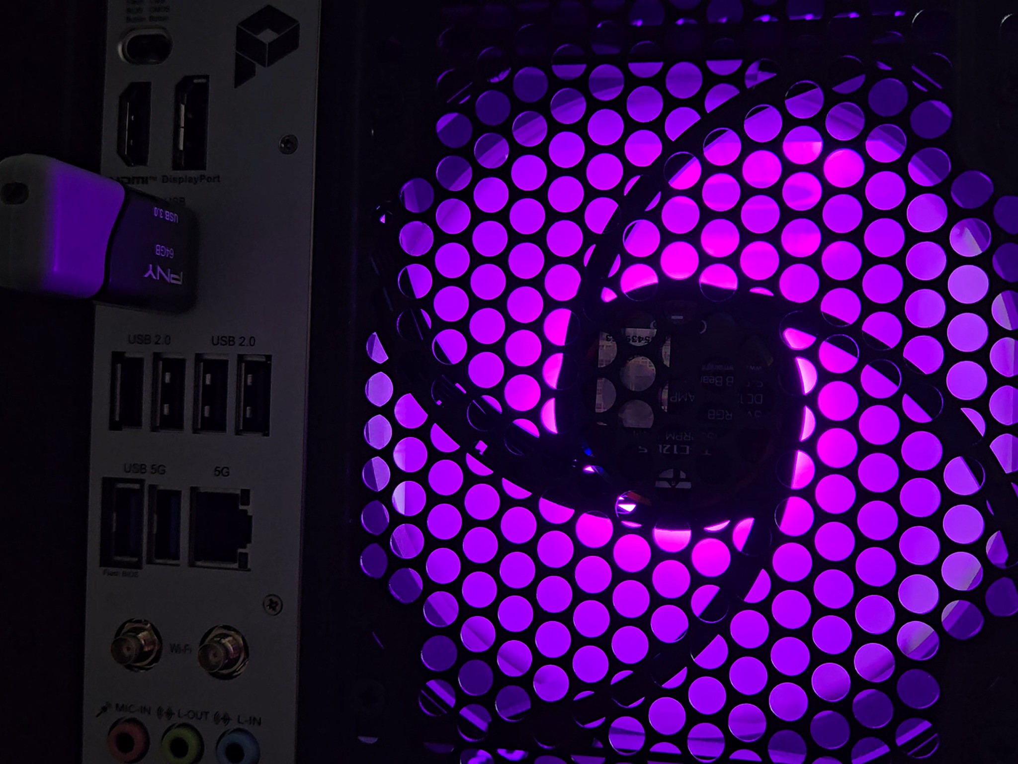 5060 Ti 16GB - 9600X - 32GB DDR5 6000 - 1TB Gen4 NVMe - NZXT Case