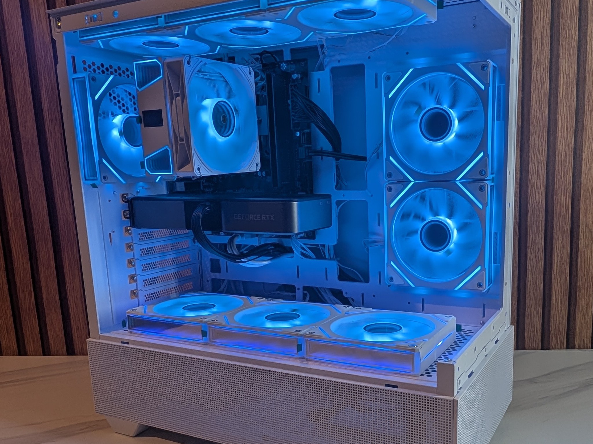 RTX 3070 | RYZEN 5 3600X | 16GB DDR4 | 500GB SSD | 650W