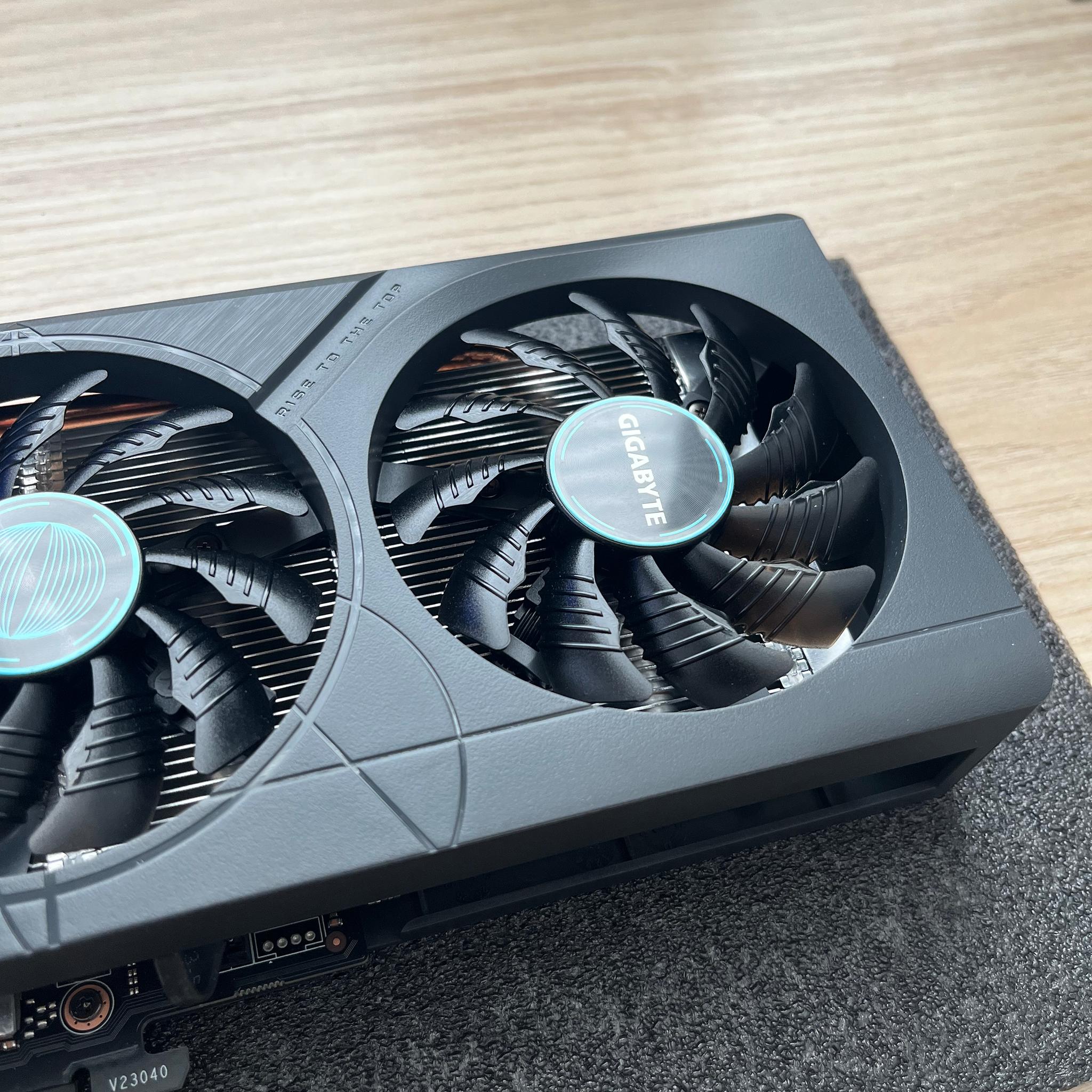 **SUMMER SALE** GIGABYTE - NVIDIA GeForce RTX 4060 EAGLE OC 8GB GDDR6 - GREAT CONDITION