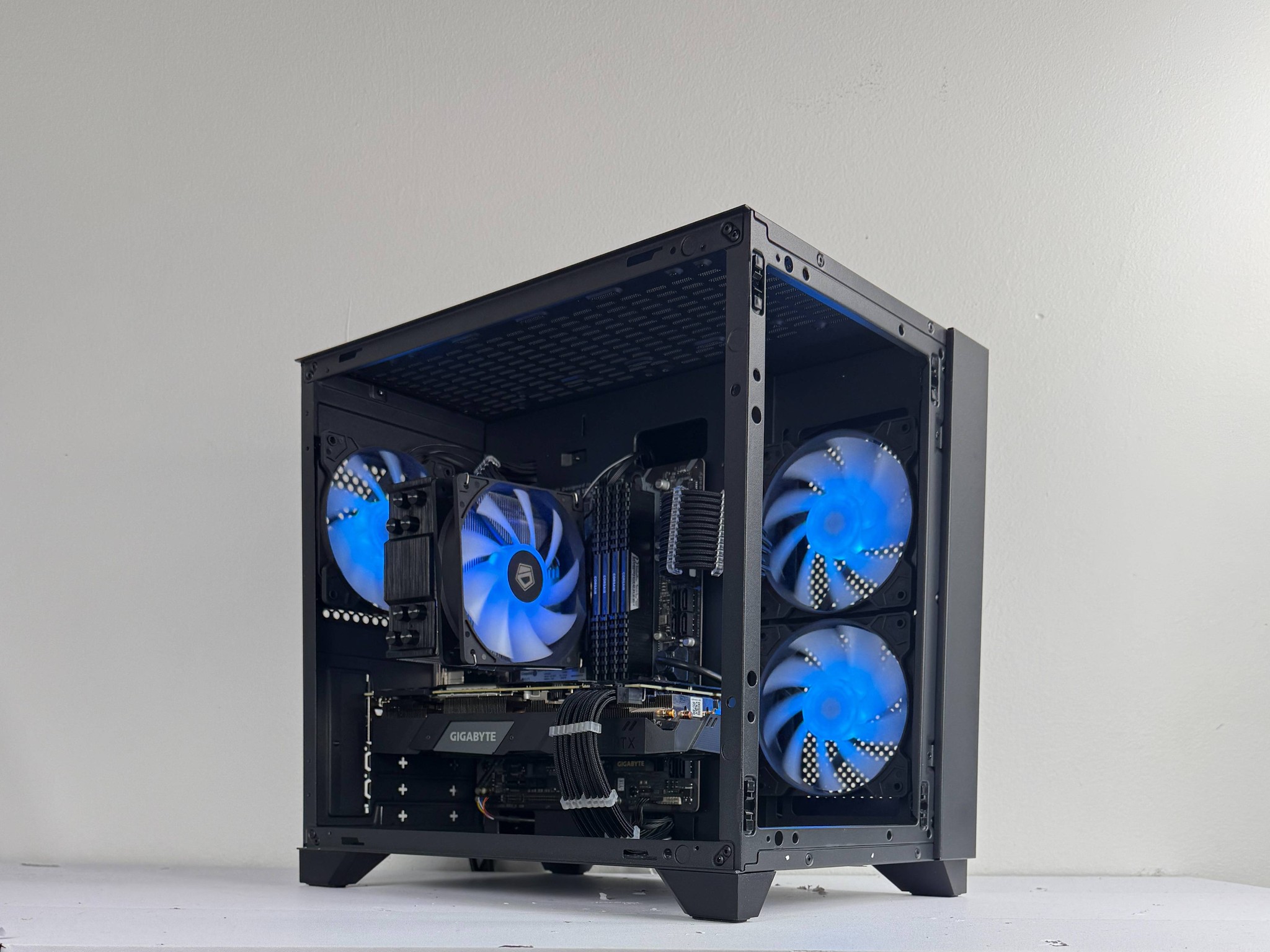 🌙Nocturne🌙 | 1080p Gaming PC | Intel i7 9700F | Gigabyte RTX 2070 Super | 32GB DDR4 3200MHz