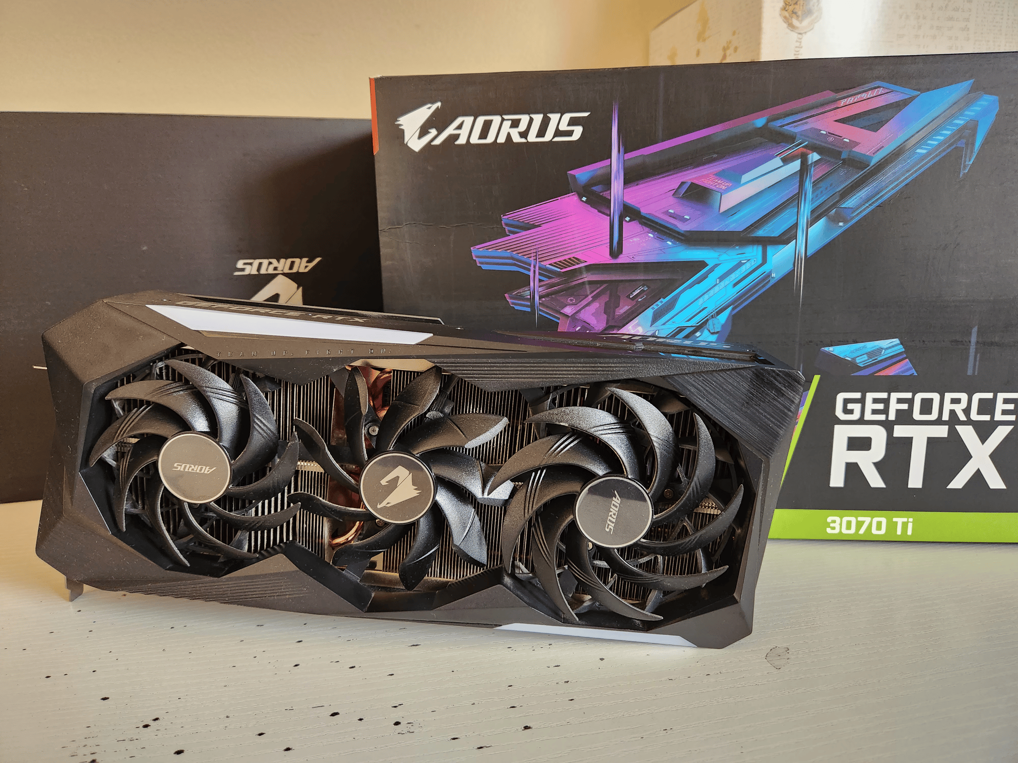 Gigabyte Aorus Master RTX 3070 Ti w/ LCD | Jawa