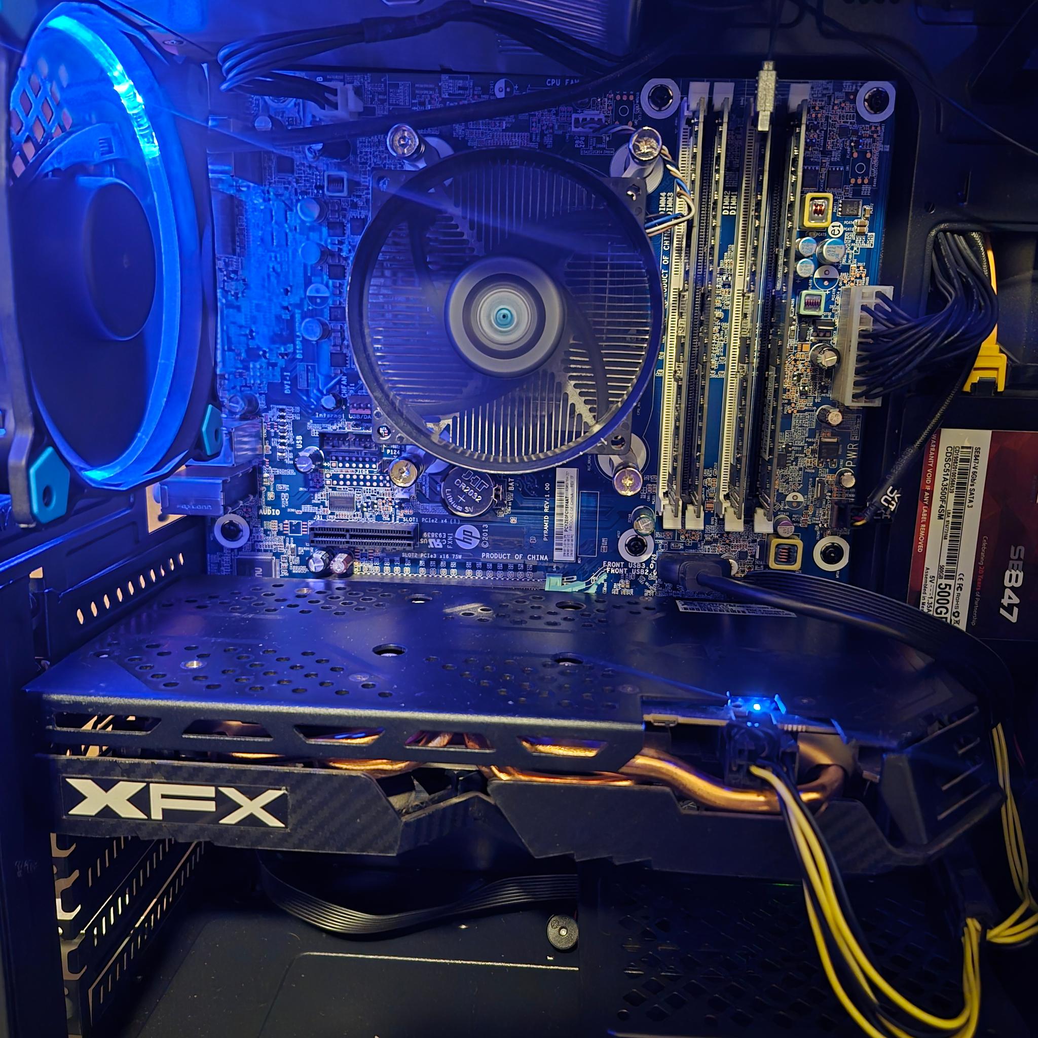 100 FPS Fortnite | i5-4570, 16GB RAM, 500GB SSD, RX 580 8GB, RGB, Wifi