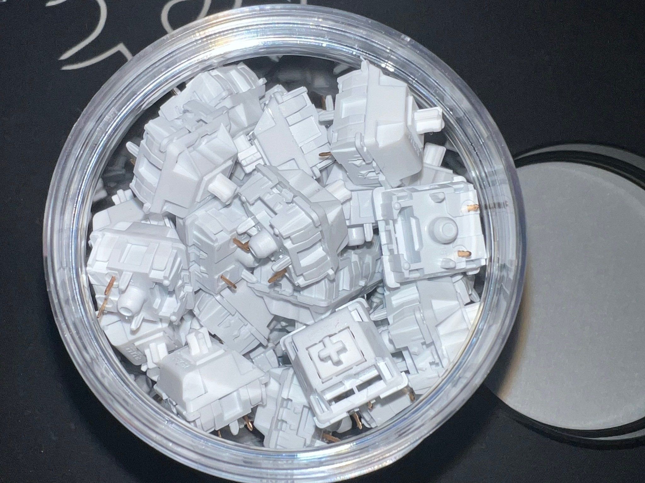 Kinetic Labs Cloud Water V2 Keyboard Switches & Fekker White MarbleKeyboard Switches Bundle