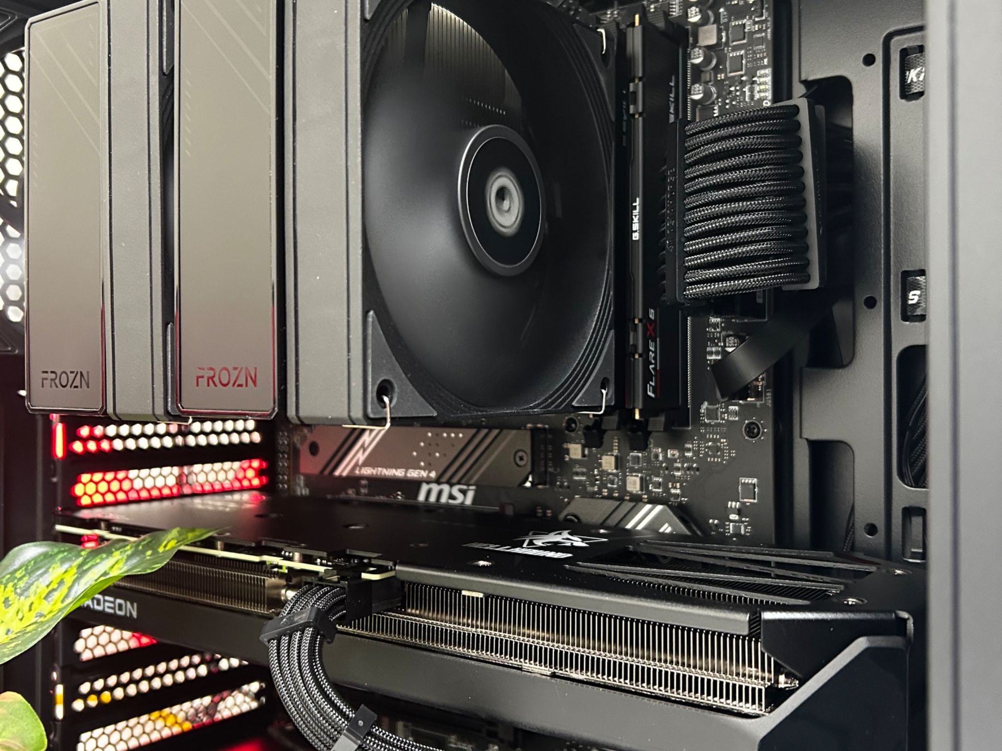 🖤Ryzen 5 7600X – RX 9060 XT 16GB -Wood - 32GB/ 1TB / 750 W Gold🐺⚙️