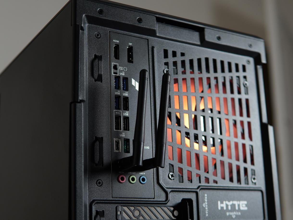 🔥RX 7900XTX+ Ryzen 7 7800X3D | 32GB DDR5 | 2 TB SSD | Wifi 6 & Bluetooth🔥