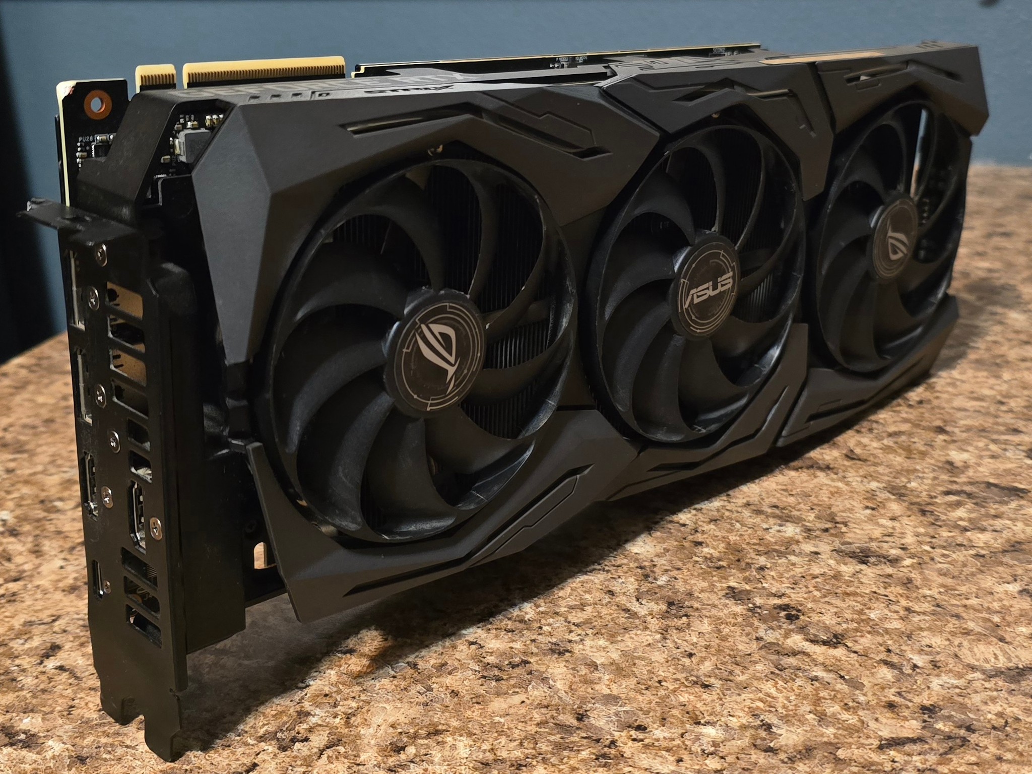 Asus ROG STRIX RTX 2080 Ti