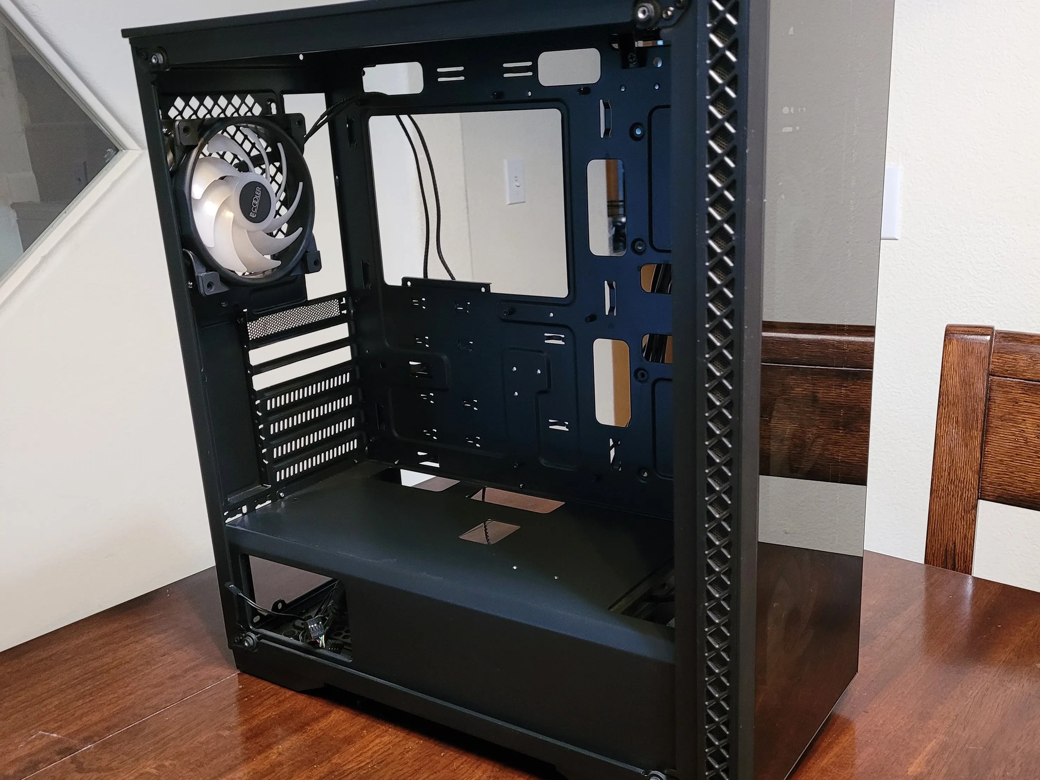 Deepcool MATREXX 50 ATX Mid Tower Case + 4 PC Cooler HALO 120mm Fans