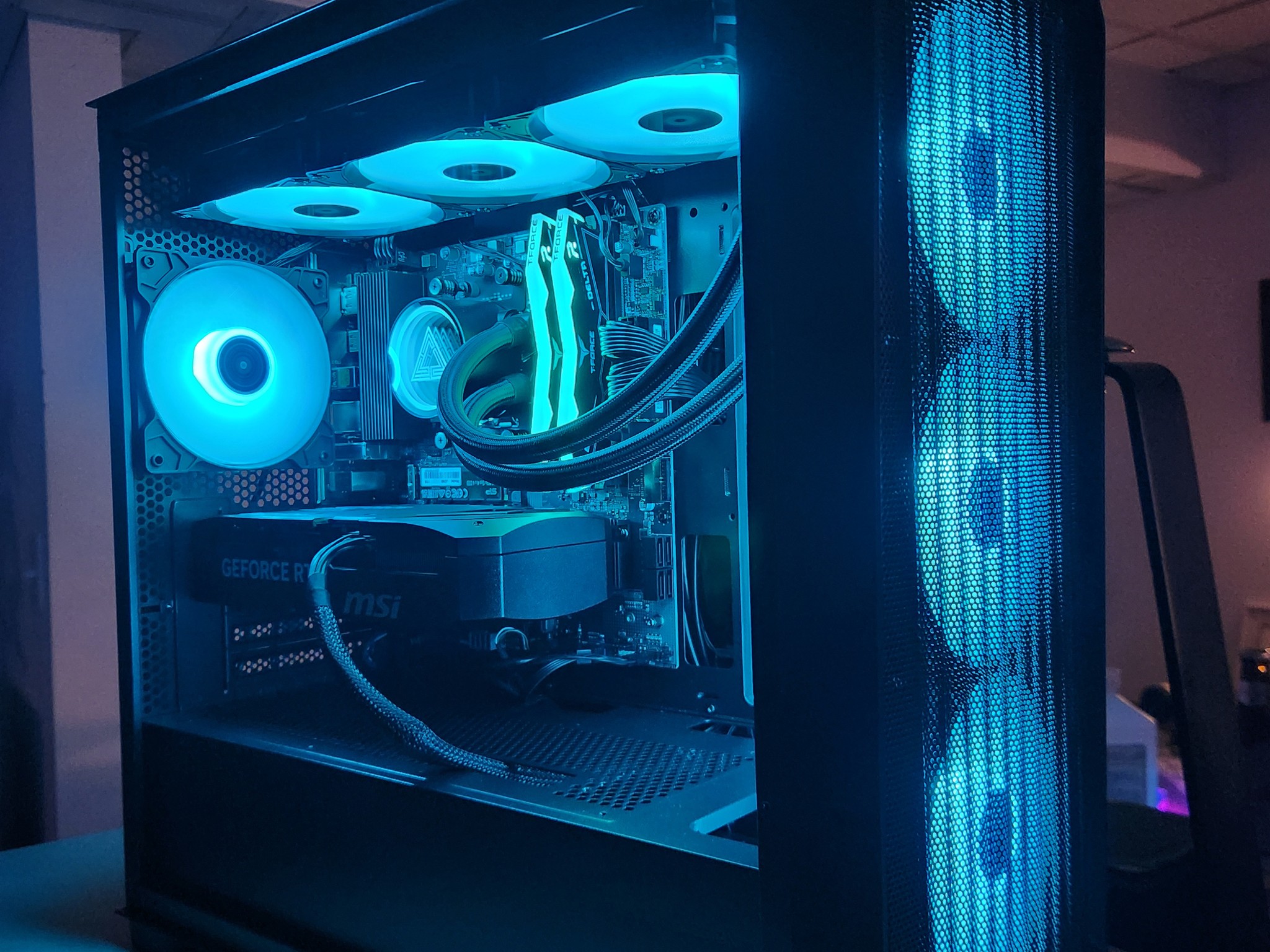 1440p RTX 5070 Gaming PC | Ryzen 5 9600x | 16GB DDR5 RAM | 1 TB NVME | 750w PSU
