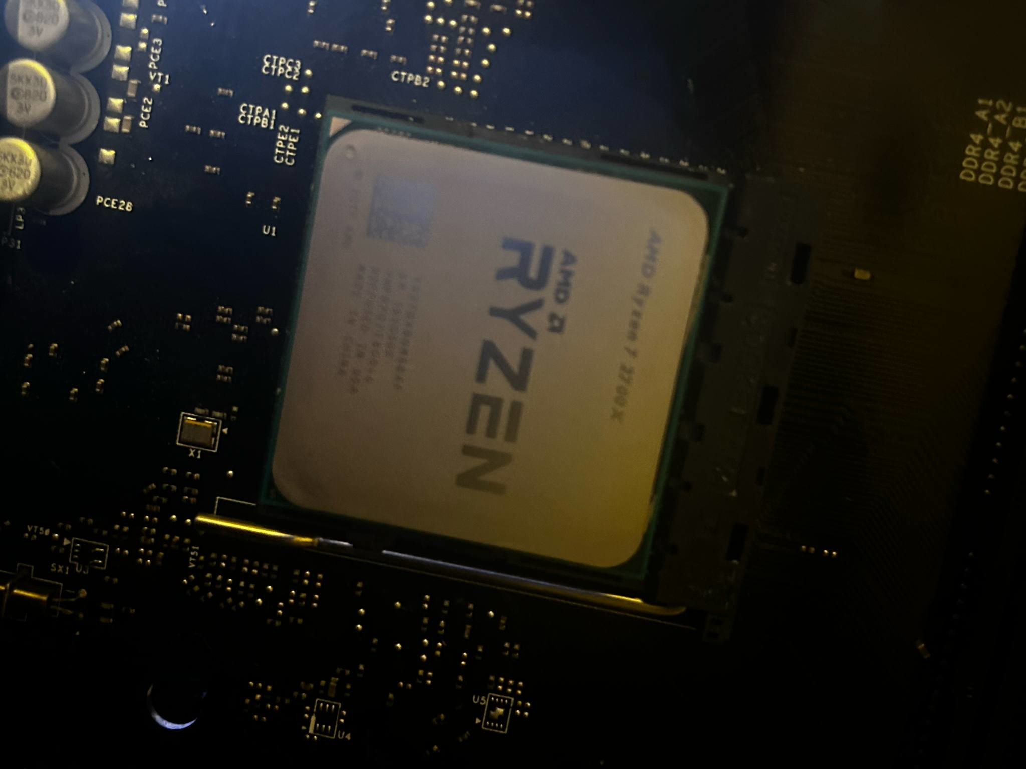 Asrock AB 350 Pro with ryzen 5 2700x free cooler and 8gb of ddr 4 included