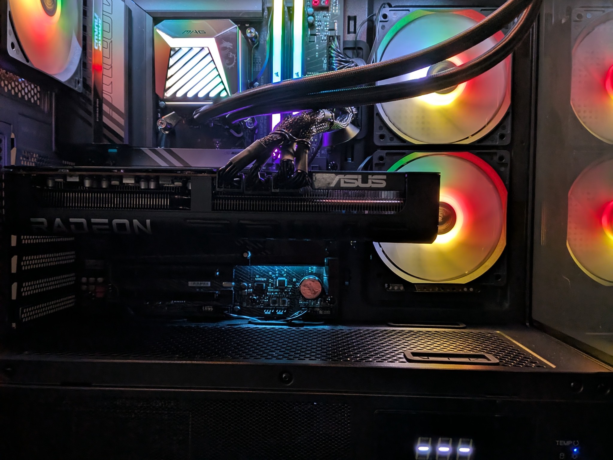 Core Ultra 7 265K | RX 9070 XT | 32 GB DDR5  | 1 TB | 1000W