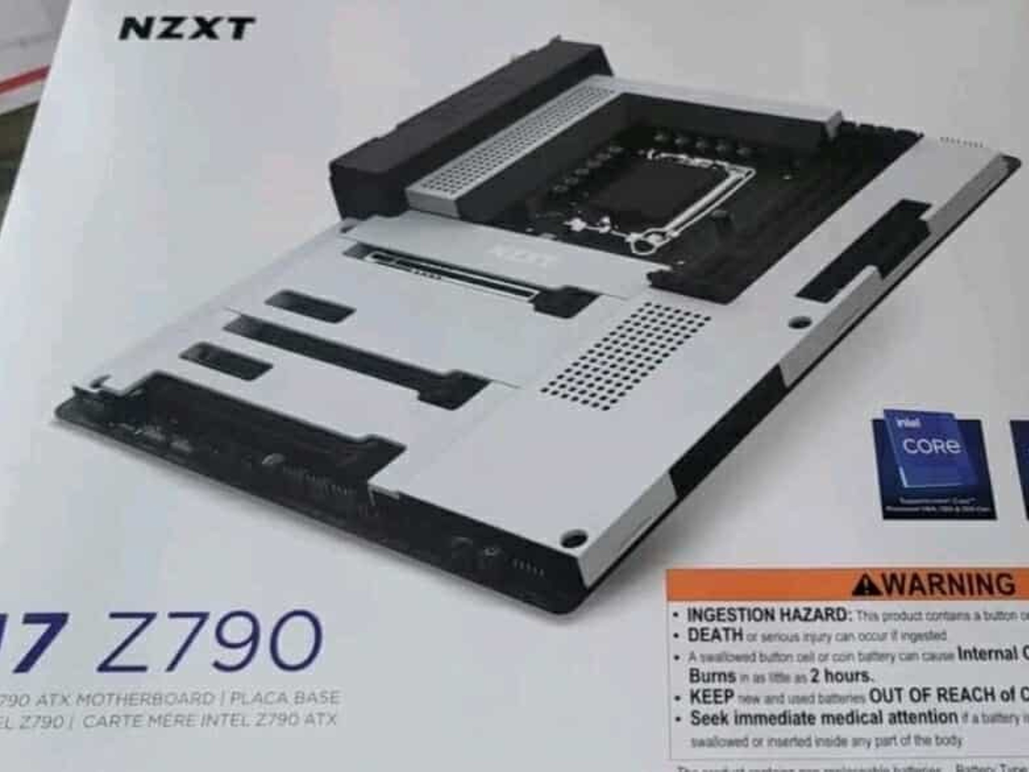 Nzxt  n7 z790 atx white
