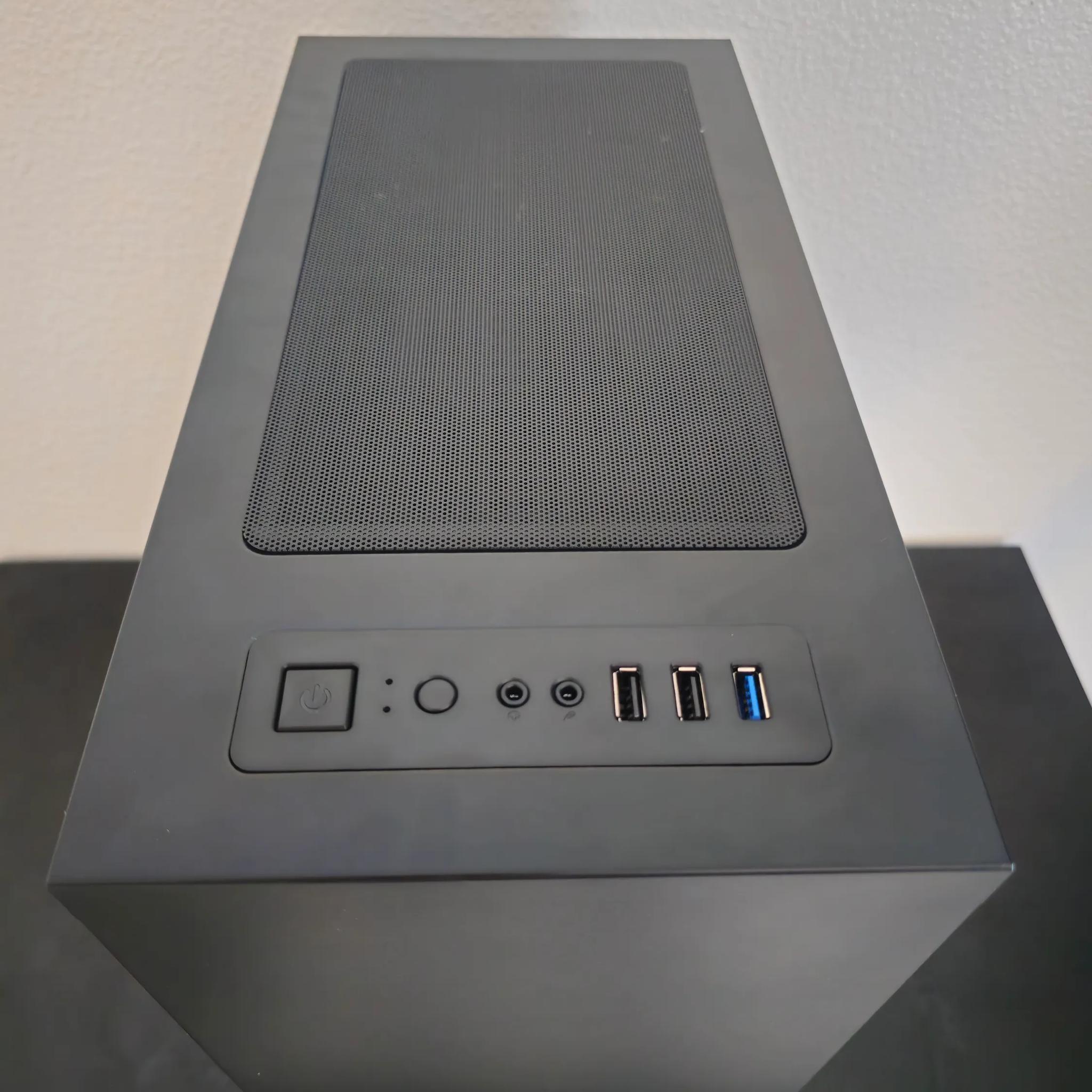 🌪️ Mini Mesh 🌪️ // i7 5930k // RTX 2060 6GB // 16GB DDR4 // 256GB SSD + 2TB HDD