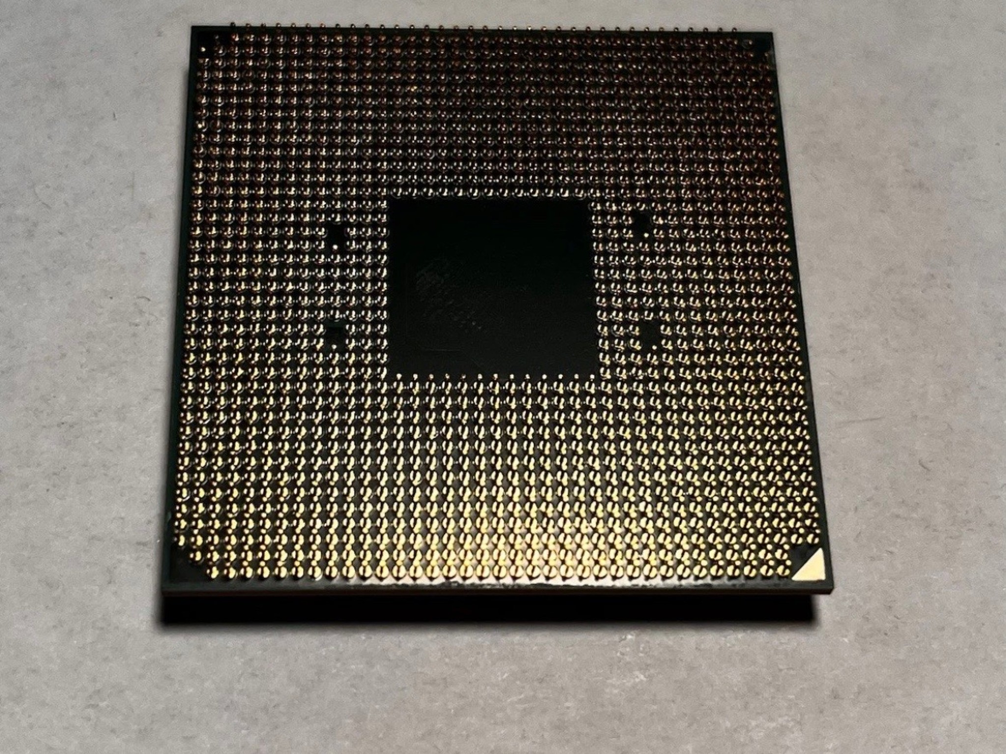 AMD Ryzen 7 2700X