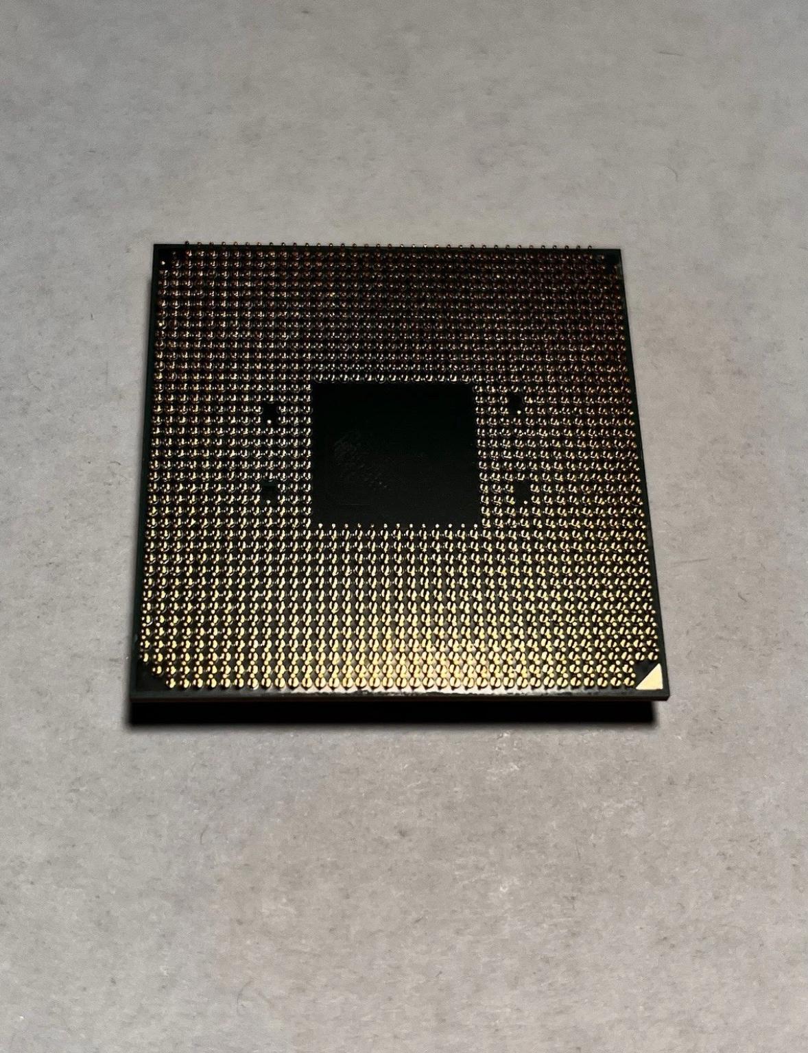 AMD Ryzen 7 2700X