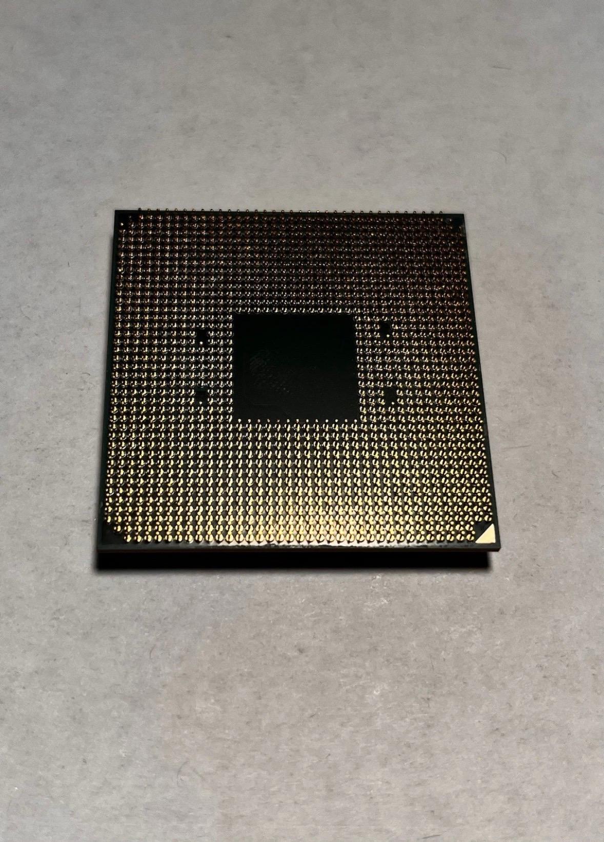 AMD Ryzen 7 2700X