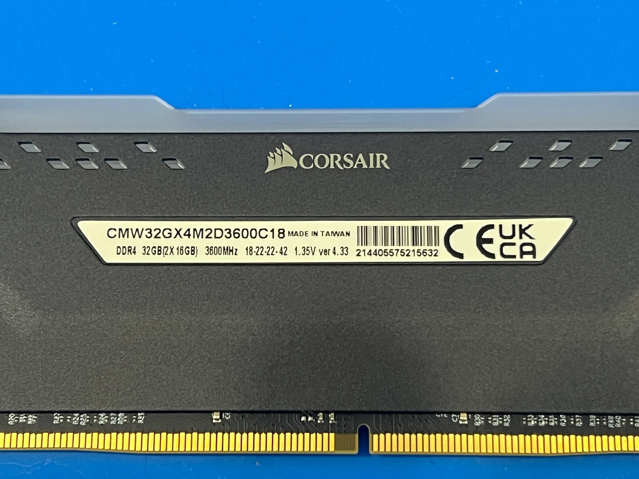 CORSAIR VENGEANCE® RGB PRO 32GB (2 x 16GB) DDR4 DRAM 3600MHz C18 Memory Kit — Black