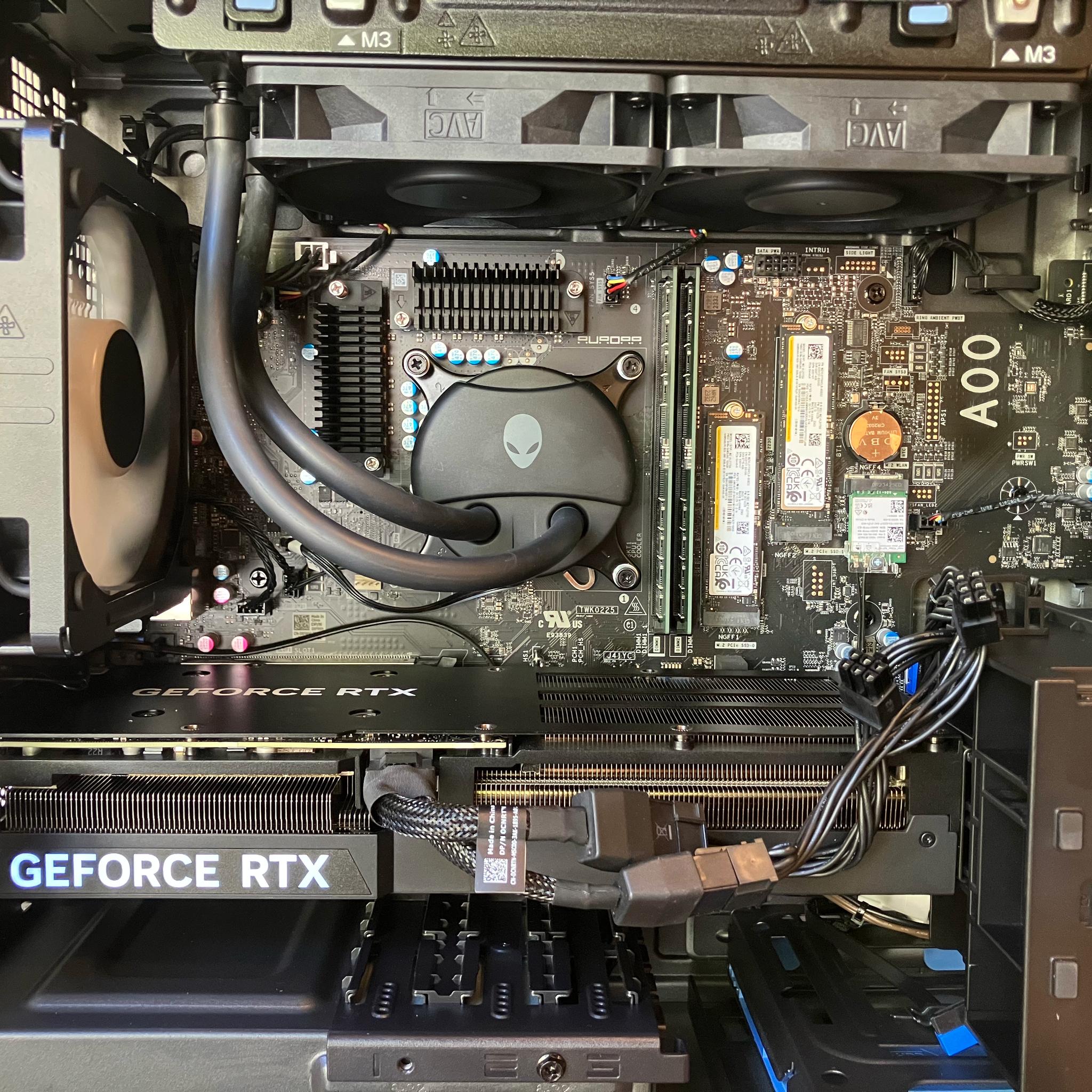 Alienware R16 *like new* | 4070 Ti Super 16 GB | Intel i9 14900KF | 32 GB DDR5 | 2 TB NVMe