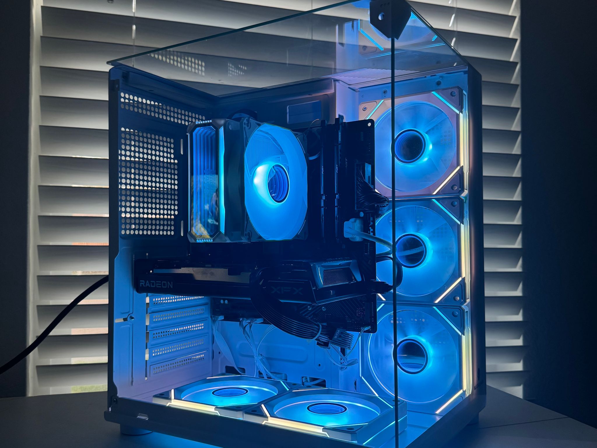 Custom build gaming pc |AMD Ryzen 5 8500G  Ddr5 16GB  Gen4 512GB nvme 1TB additional storage