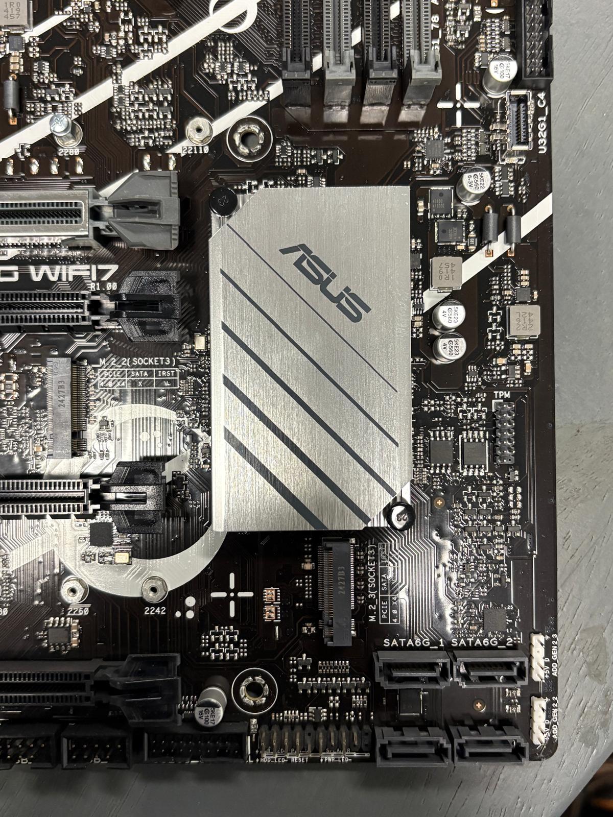 USED & FUNCTION GOOD - Asus Z790 Gaming Wifi7 DDDR5