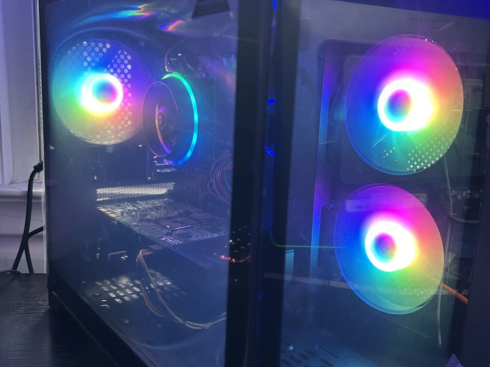 GAMING PC i7 8GB NVIDIA GTX 660 RGB Lighting RGB Fans