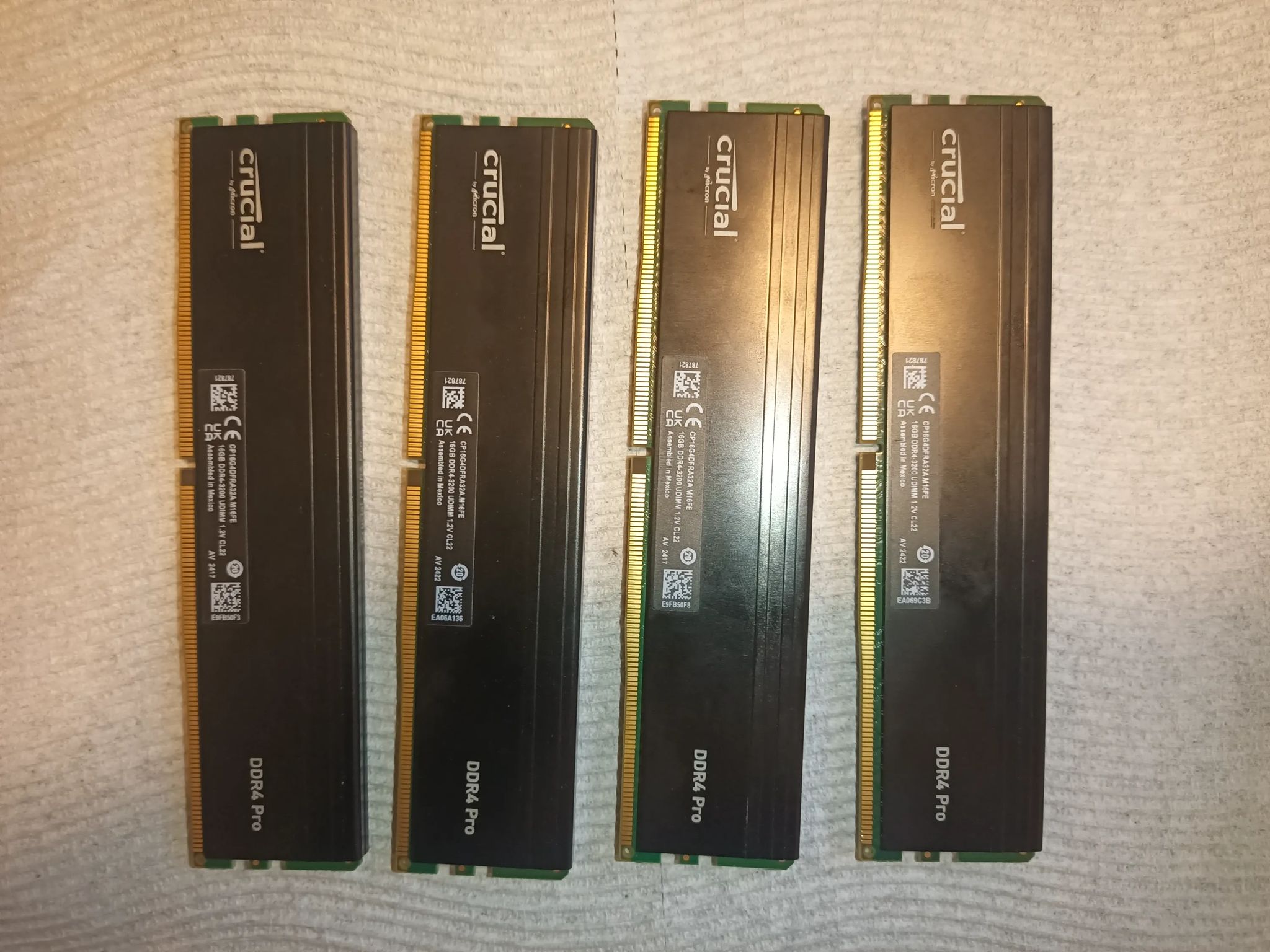Crucial Pro RAM 64GB Kit (4x16GB) DDR4 3200MHz