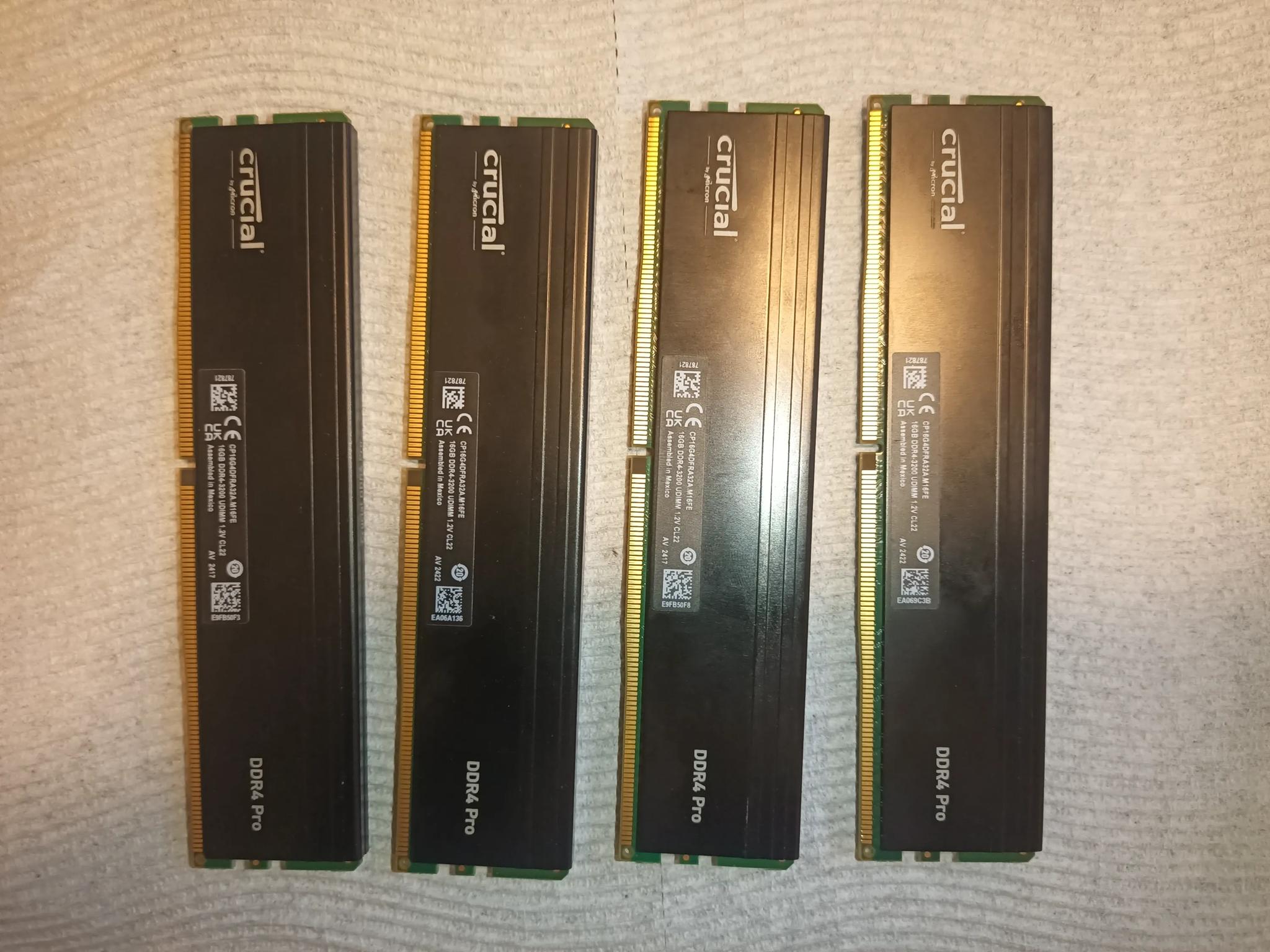 Crucial Pro RAM 64GB Kit (4x16GB) DDR4 3200MHz