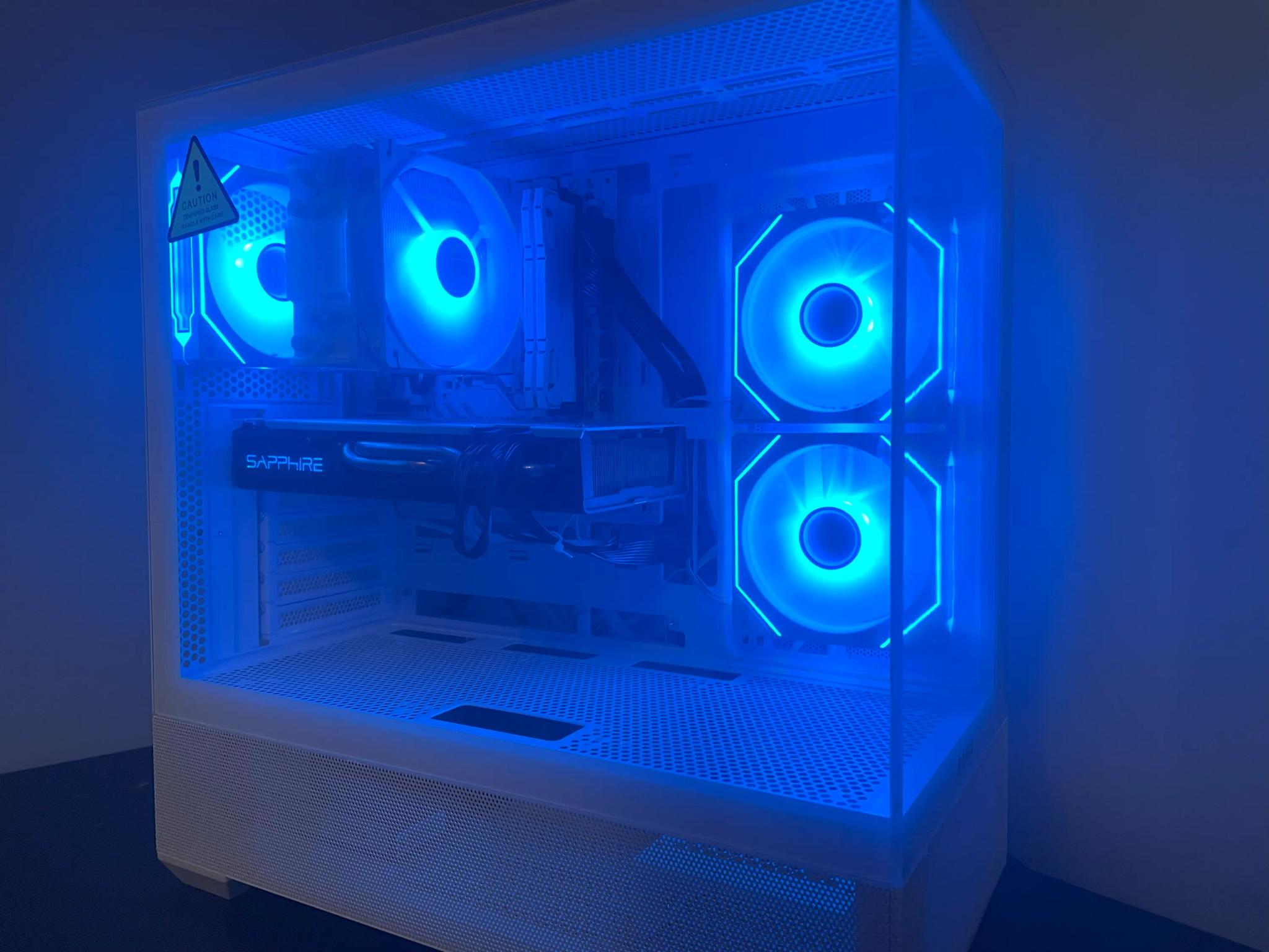 White Custom RX 580, Ryzen 5 2600 Gaming PC