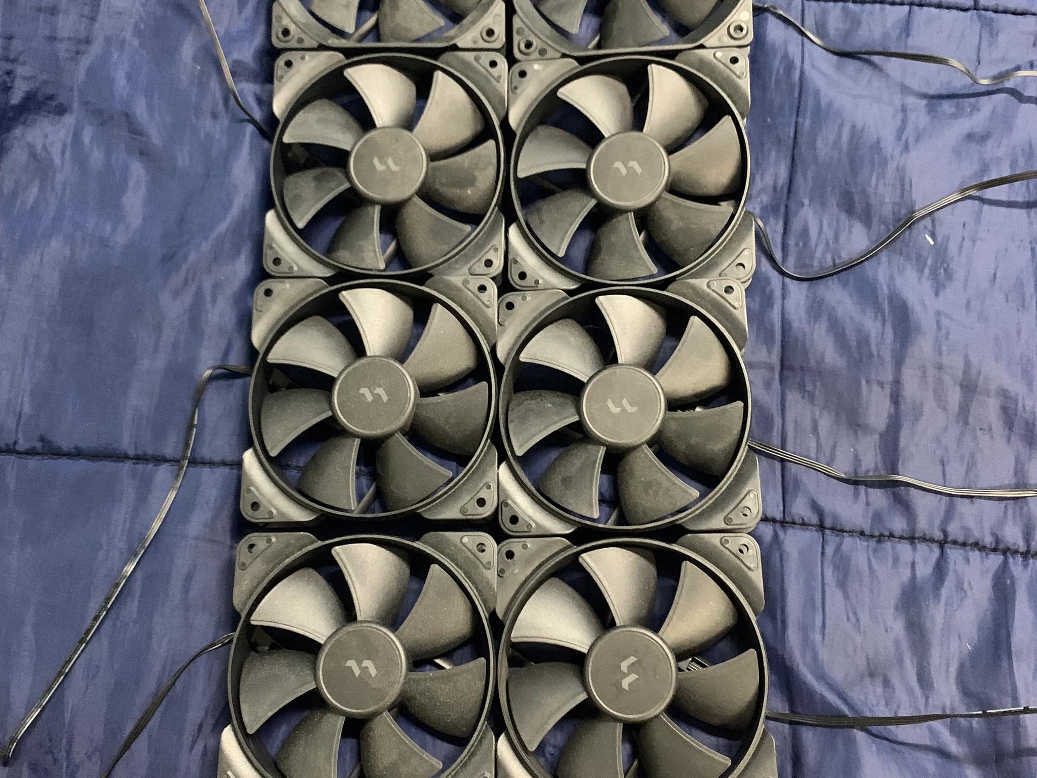 Lot of 3-pin 120mm Fractal Design case fans