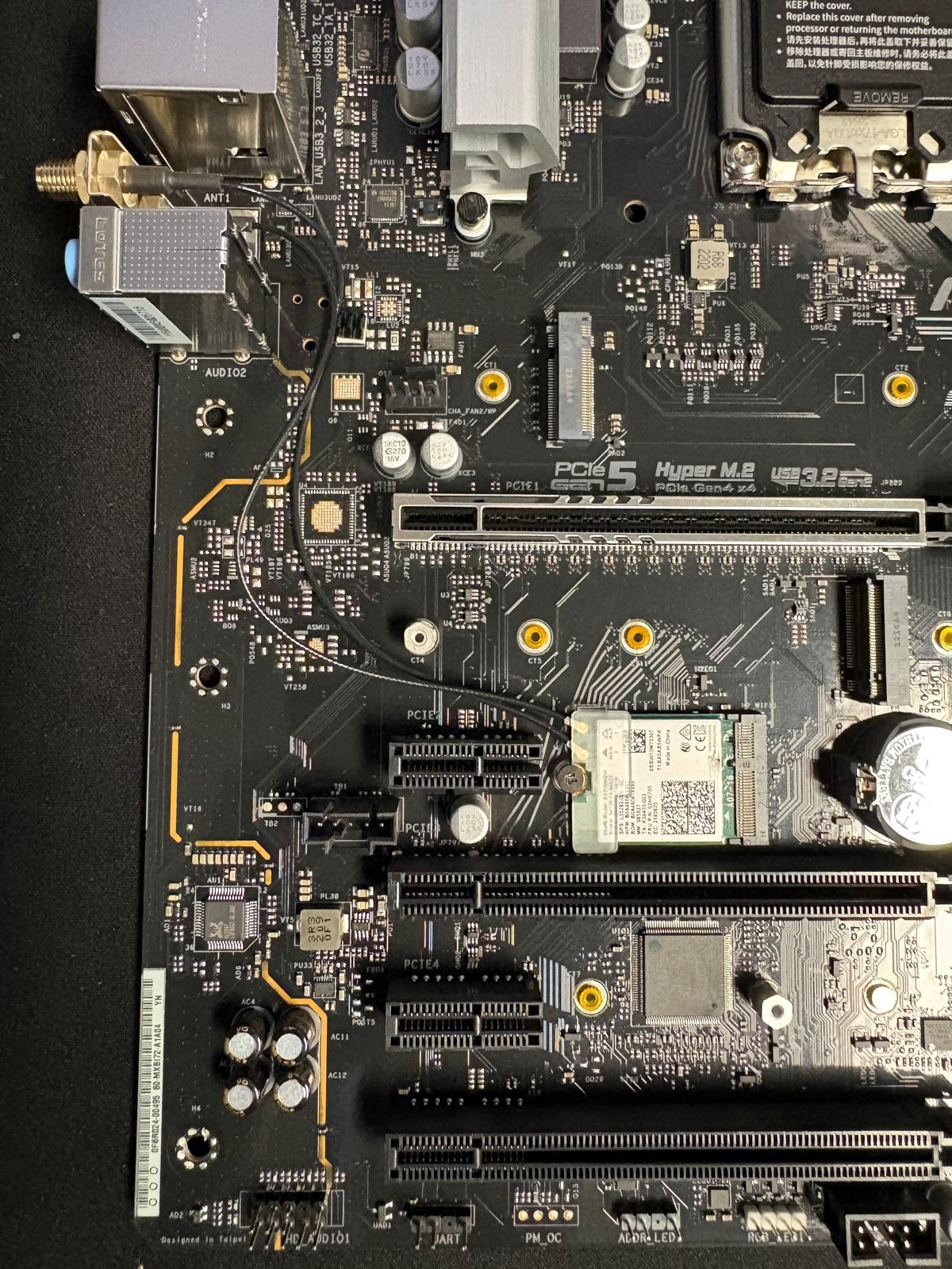 USED & FUNCTION GOOD - ASRock Z690-C/D5