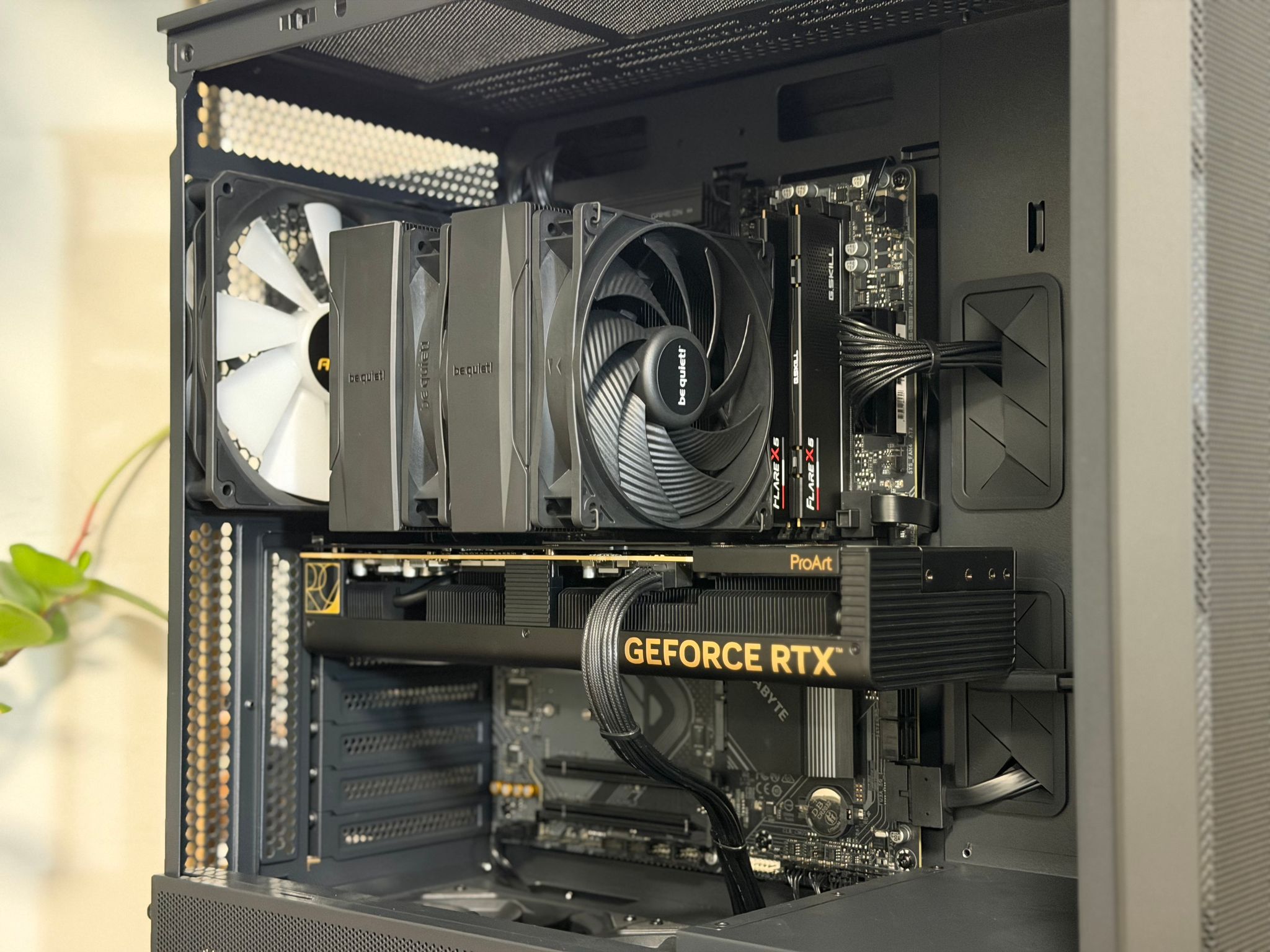 RTX 4080 SUPER PROART | Ryzen 7 7800X3D | 32GB DDR5 | X870 | 2TB SSD | 1000W