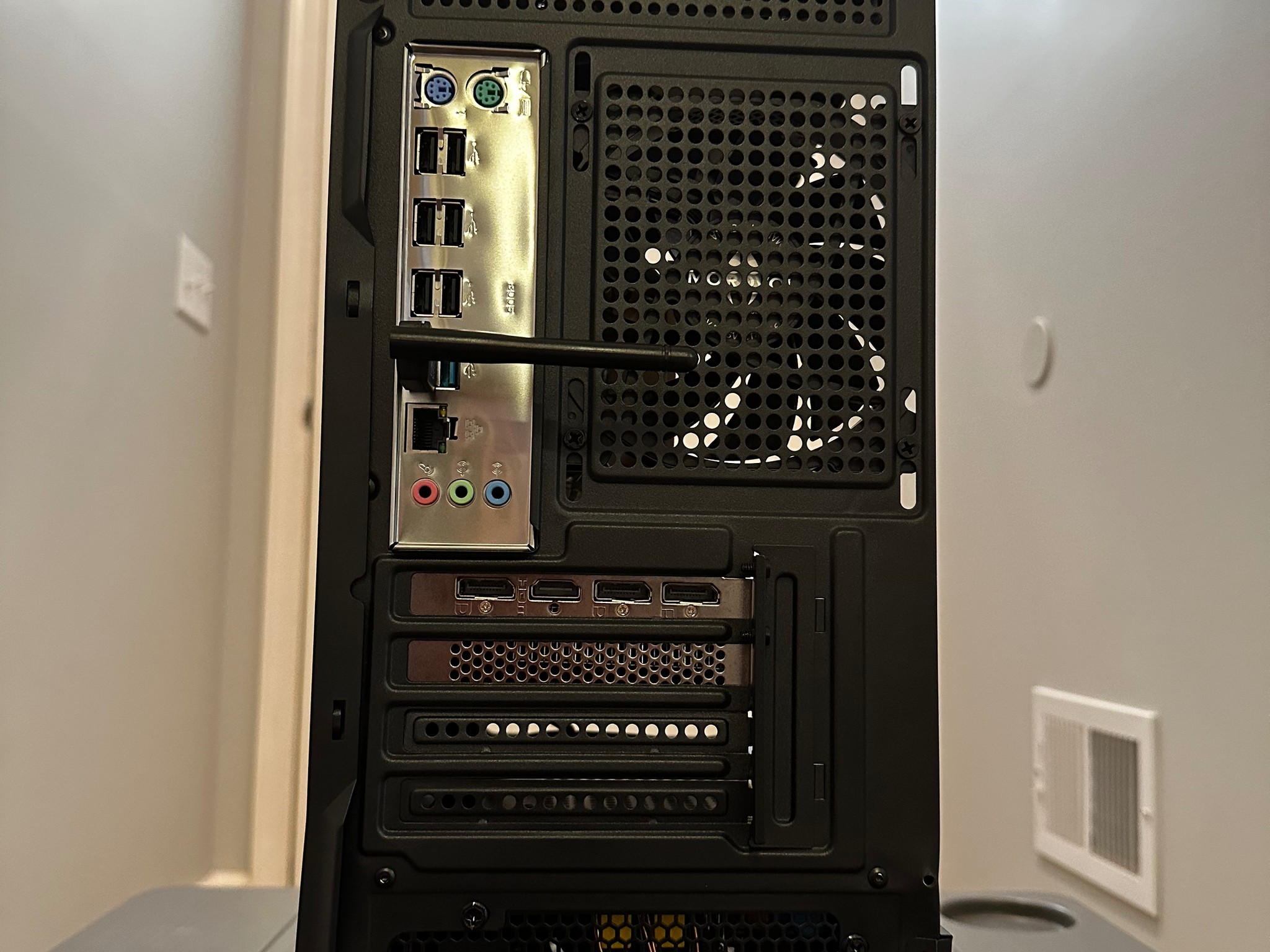 ⚫️🐜| RX 5700, Core i7, 32gb DDR4, WiFi Equipped Streaming/Gaming PC