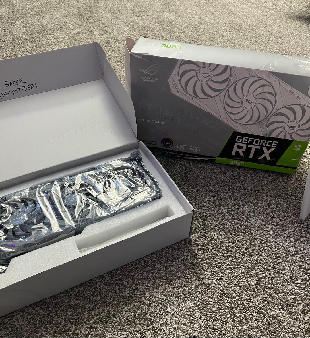 ASUS ROG Strix GeForce RTX 3090 OC White Edition 24GB GDDR6X | Jawa