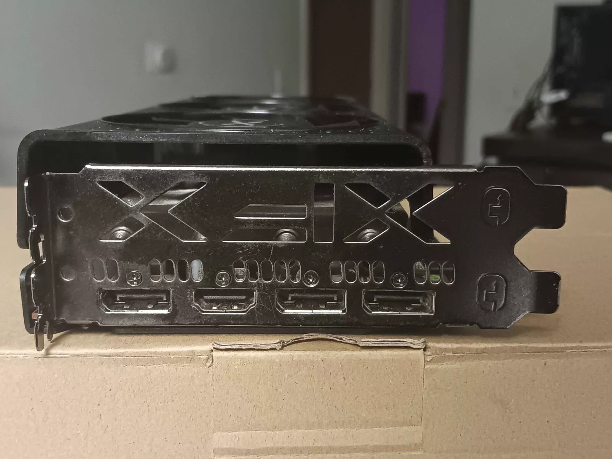 XFX Speedster QICK 308 AMD Radeon RX 6600 XT 8GB GDDR6 Graphics Card