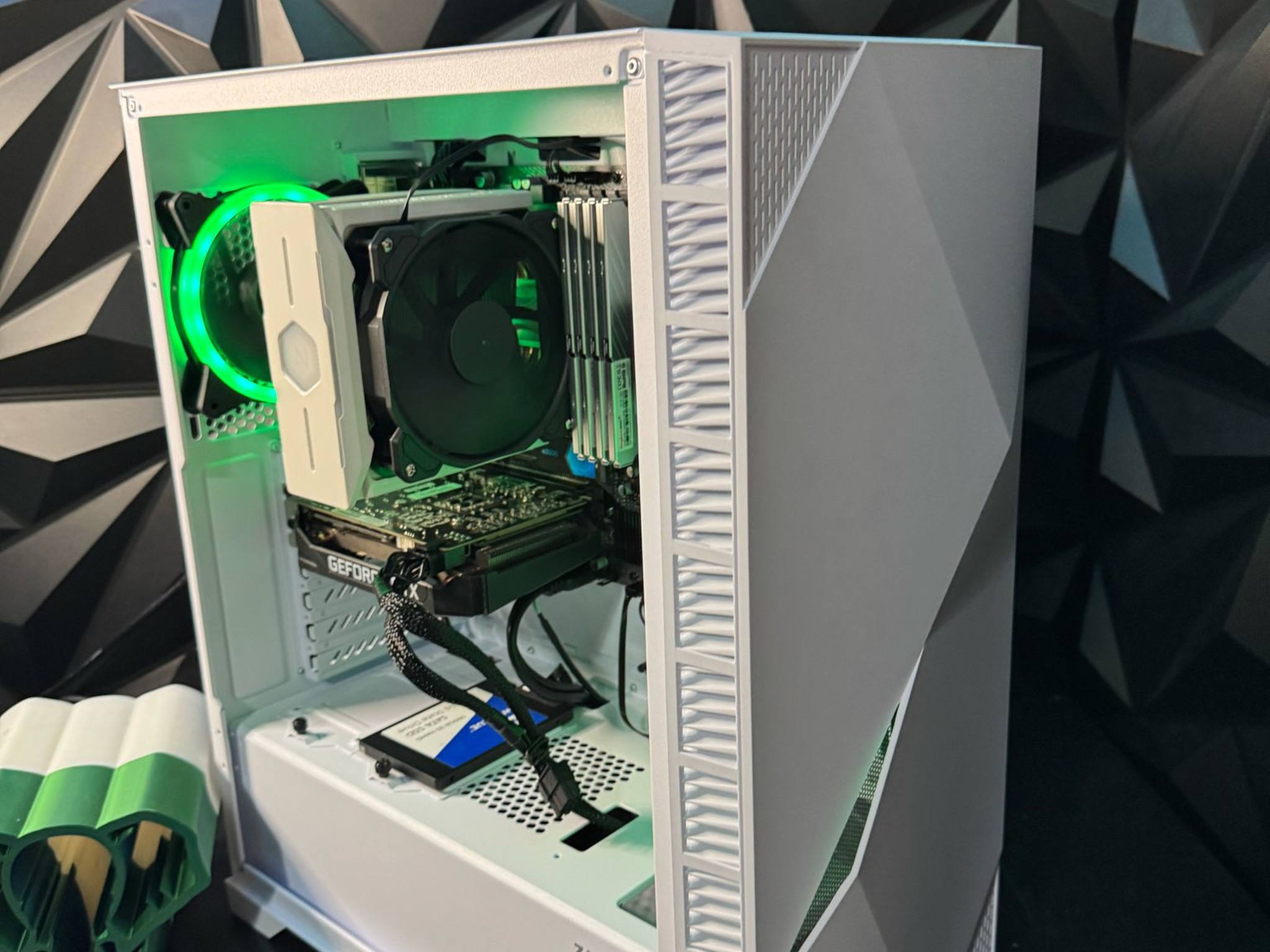 🗻❄️ Tusker 3660 Iceberg🗻❄️ Ryzen 5 3600| 32 GB DDR4| GTX 1660Super | 1.5 TB SSD