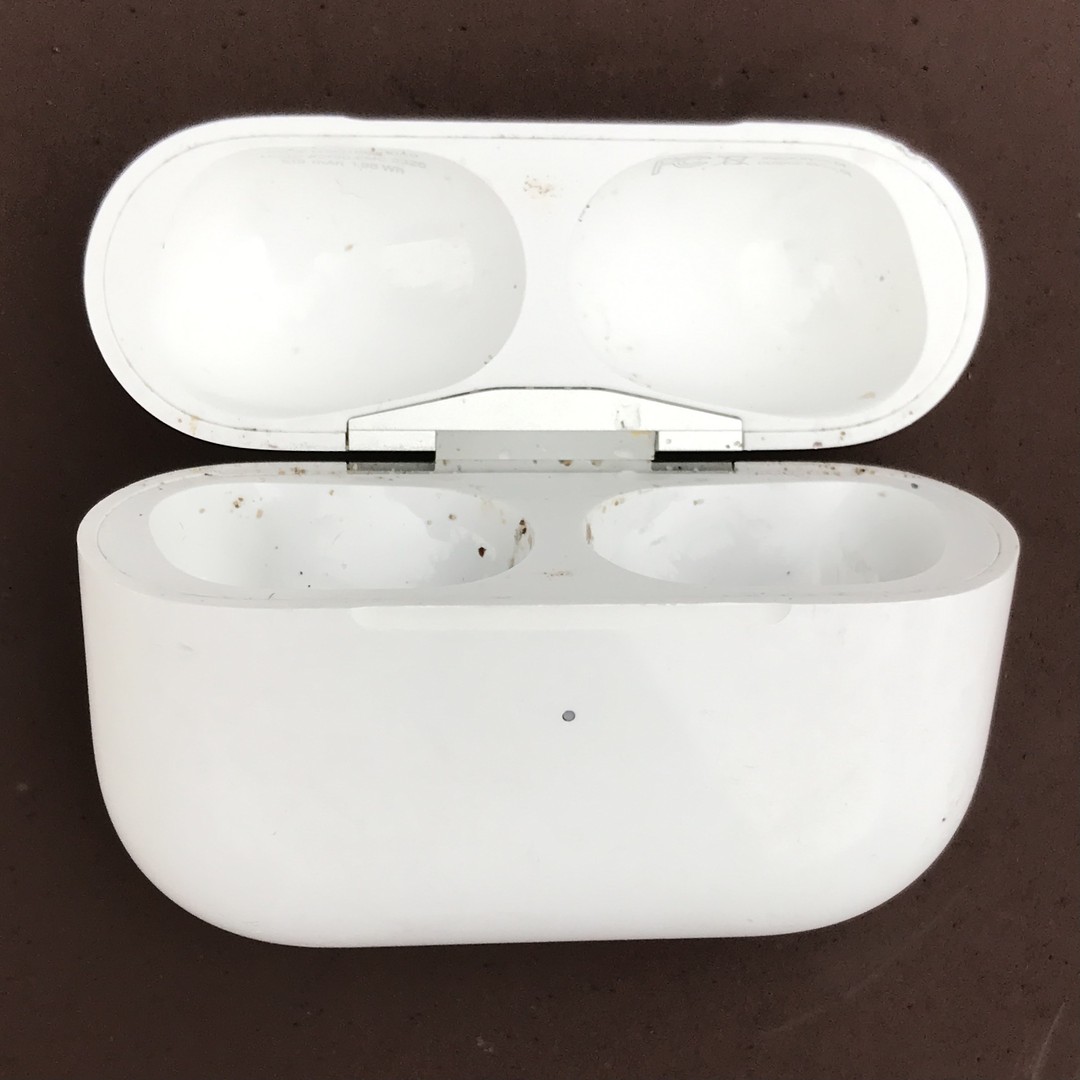 Apple AirPods Pro 1st Generation Wireless Earbuds Charging Case
