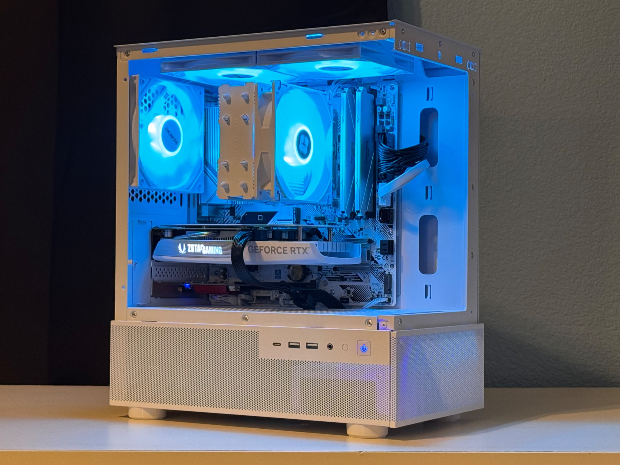⬜Whiteout⬜ Ryzen 5 5600 | RTX 4060 8GB White | 16GB Ram 3200mhz | 1TB nVME SSD | Win11 Pro + Wifi