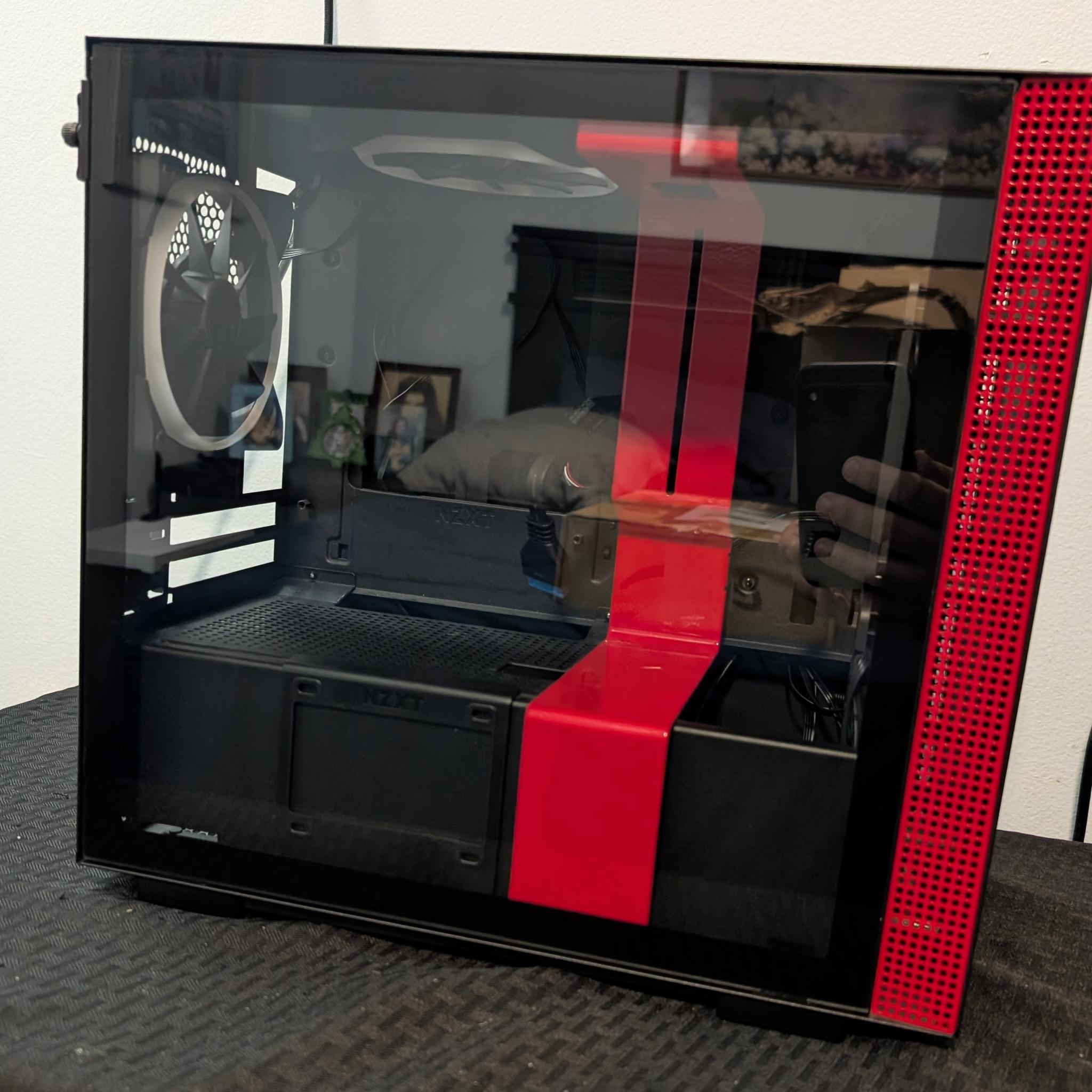 NZXT H210i ITX Case with Fans and Fan Hub