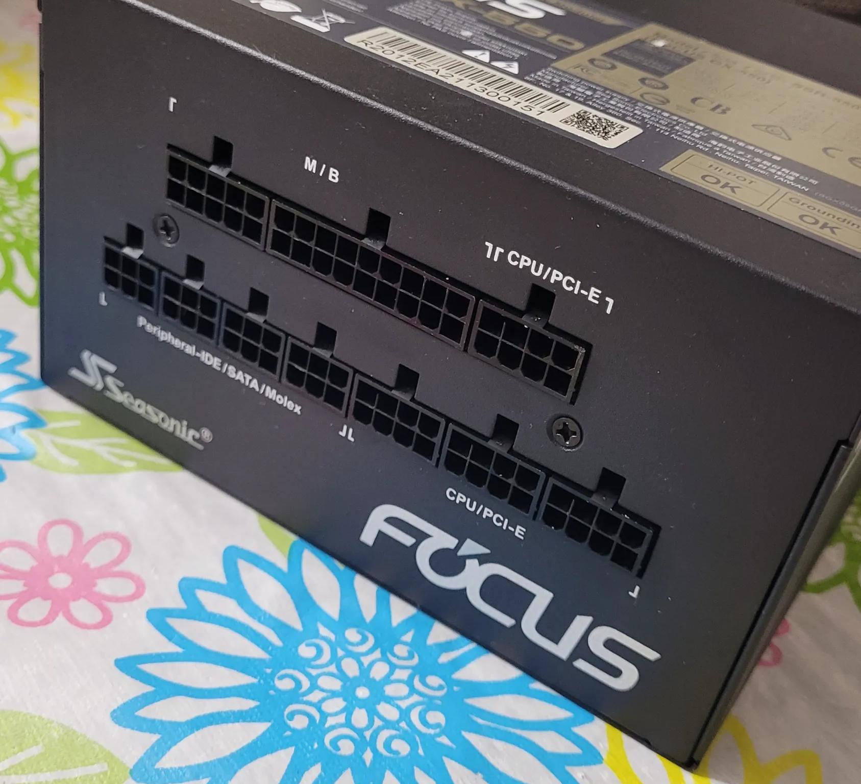 Seasonic FOCUS GX-550, 550W, Full-Modular, Fan Control in Fanless, Silent, and Cooling Mode